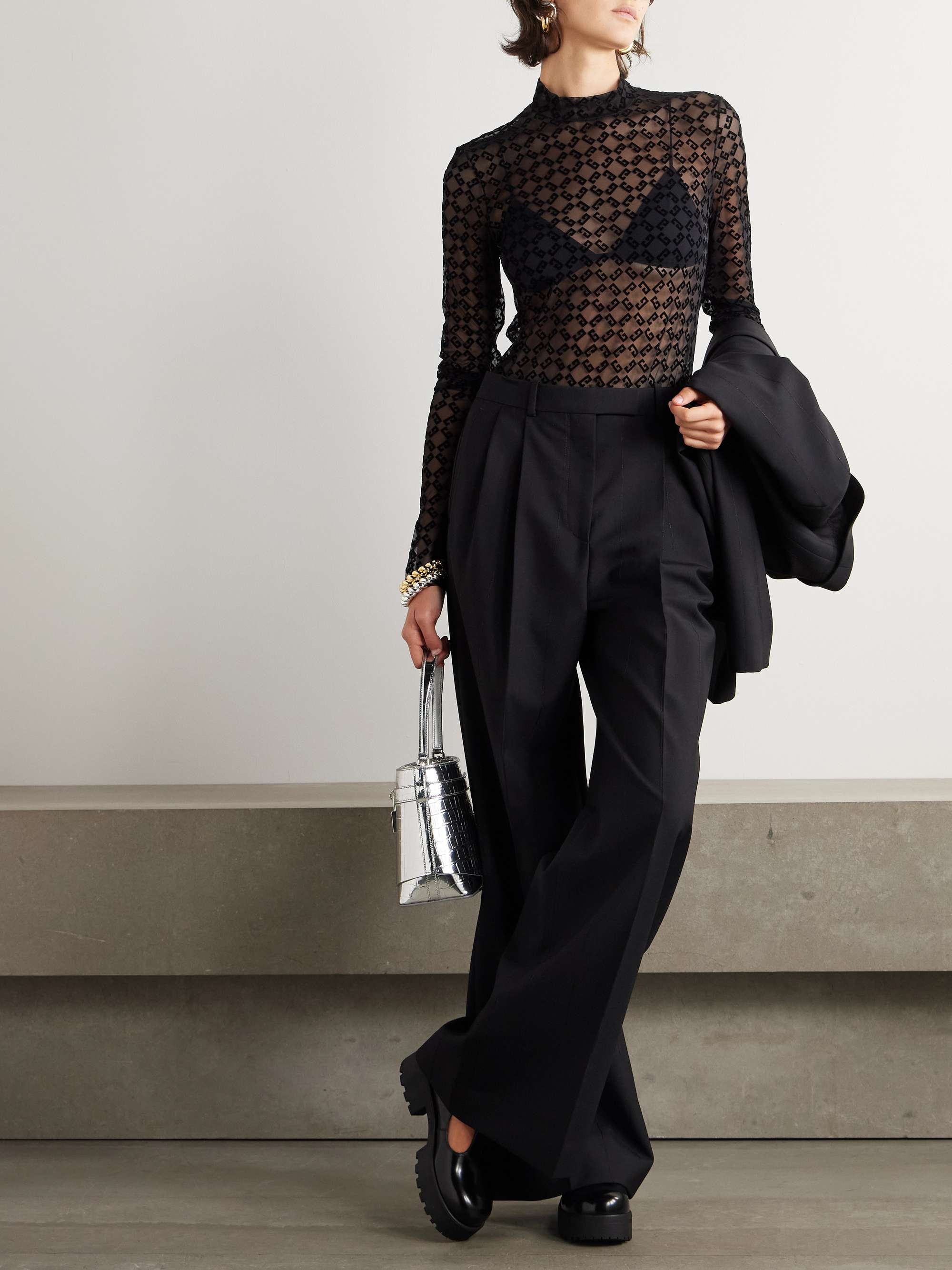 GIVENCHY 