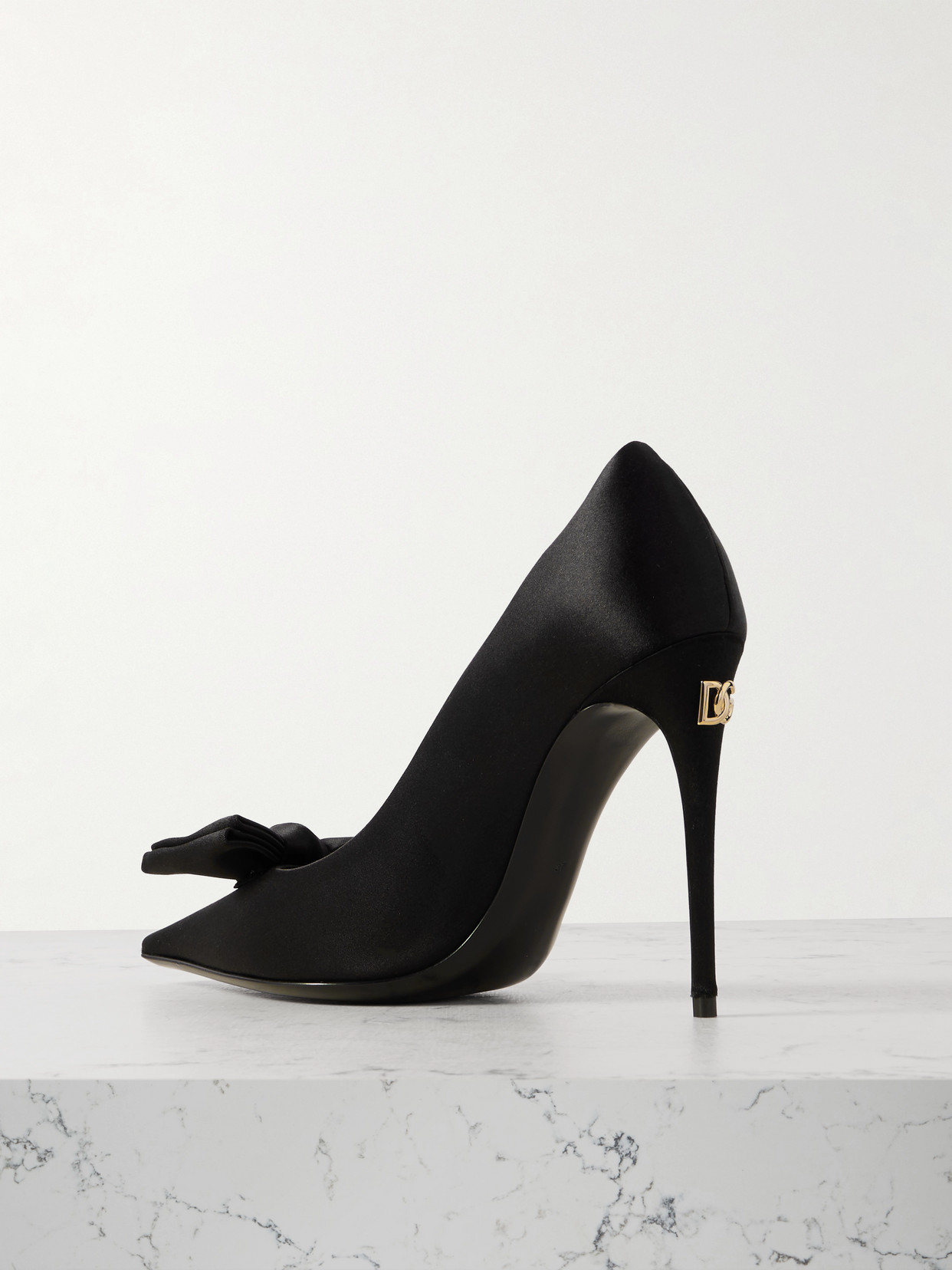 Dolce & Gabbana Bow Detailed Satin Pumps In Black