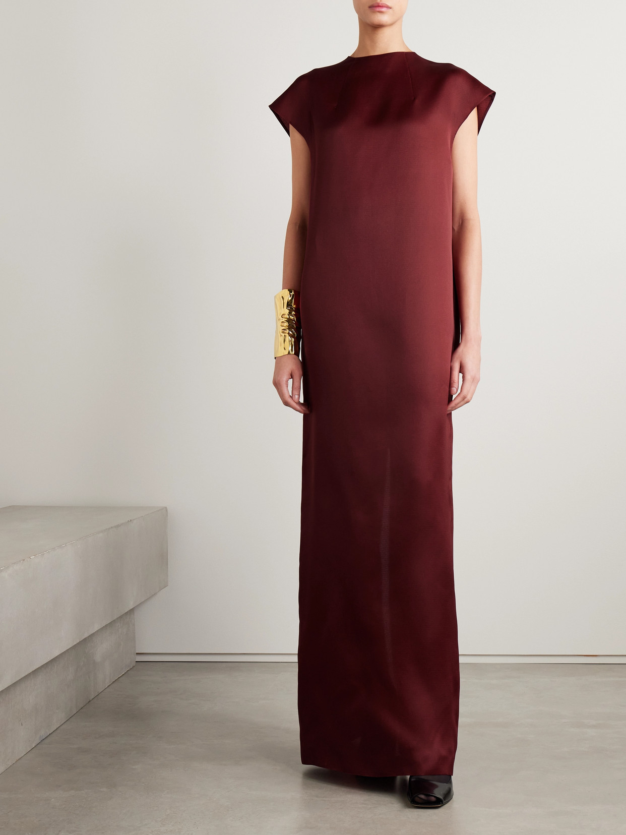 Khaite Lohan Silk-gazar Maxi Dress In Red
