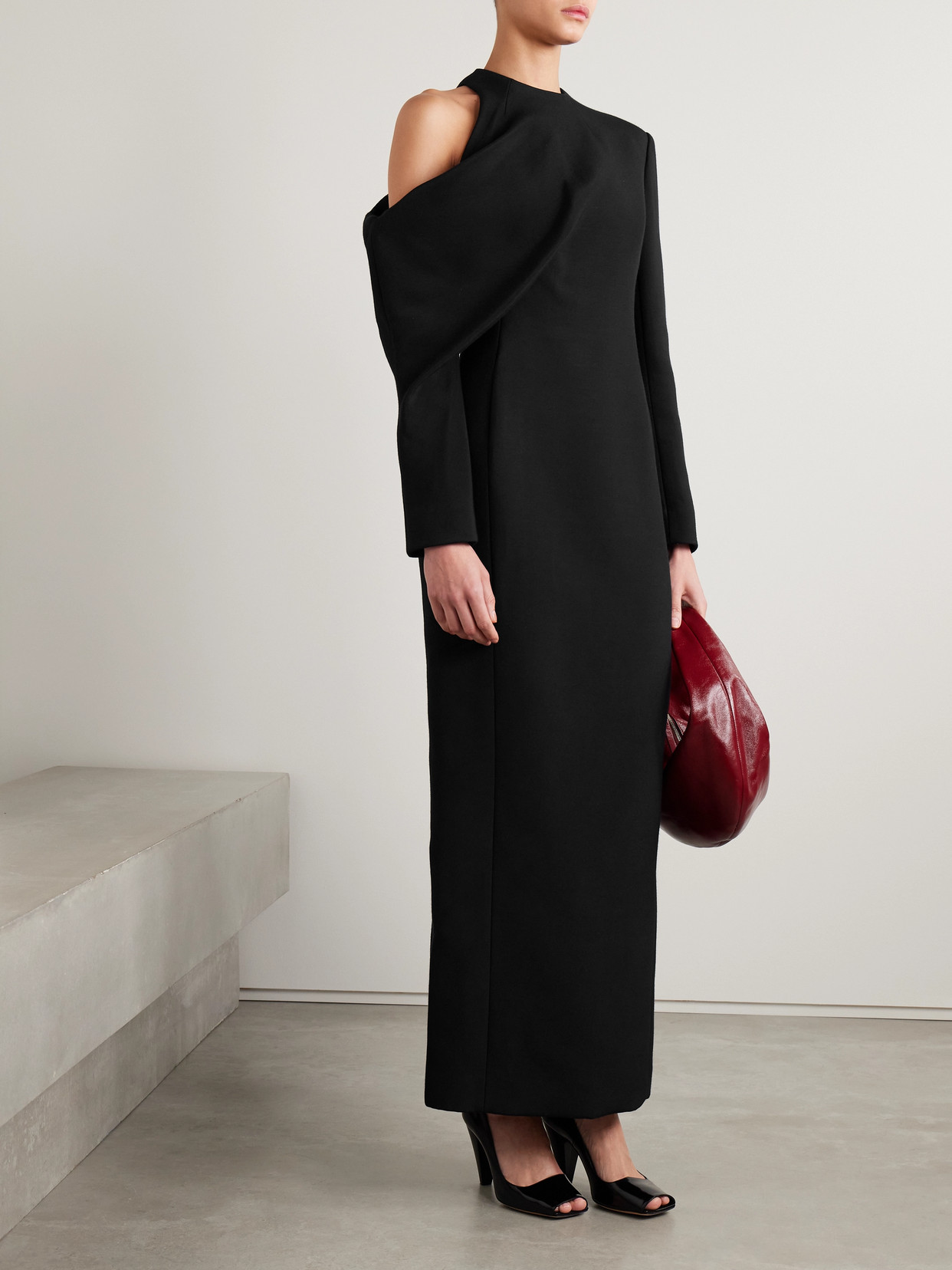 Khaite Trey Off-the-shoulder Woven Maxi Dress In Black