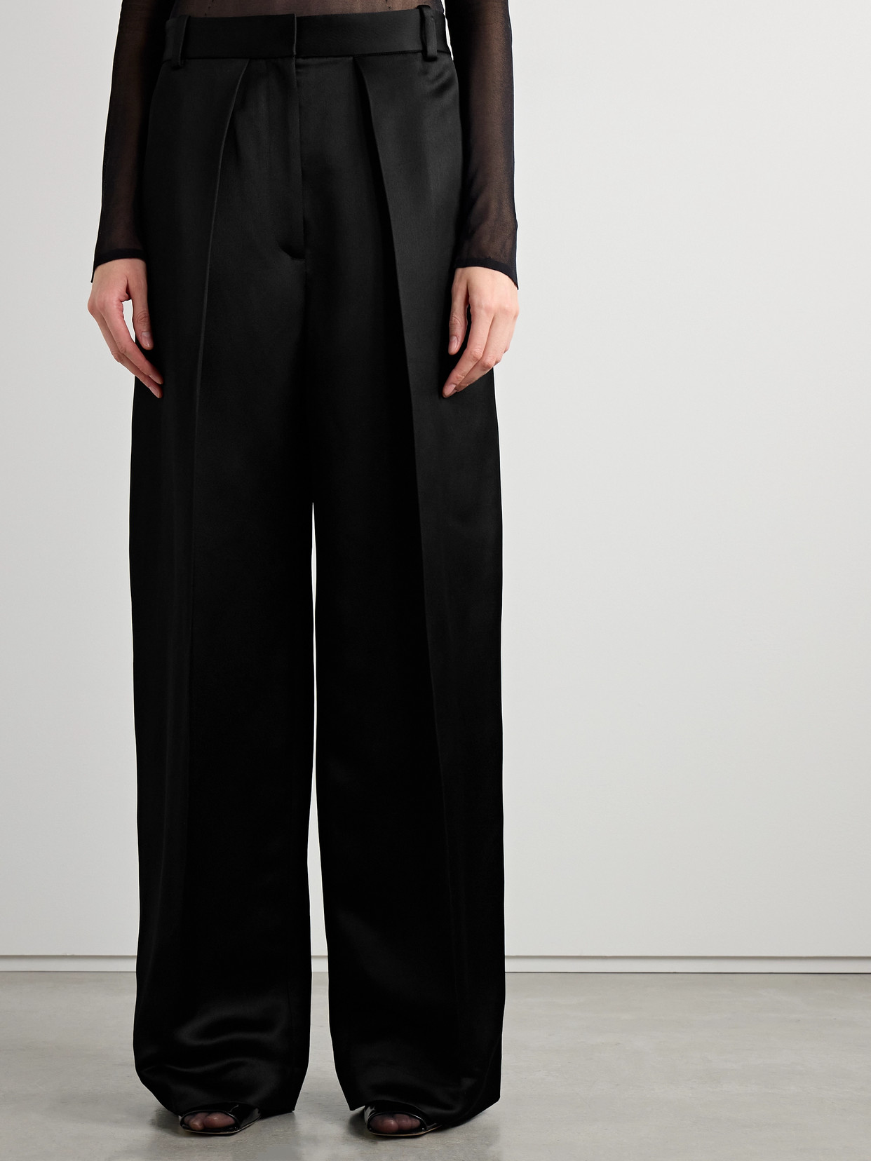 KHAITE MARINTA SATIN-TRIMMED PLEATED CREPE WIDE-LEG PANTS