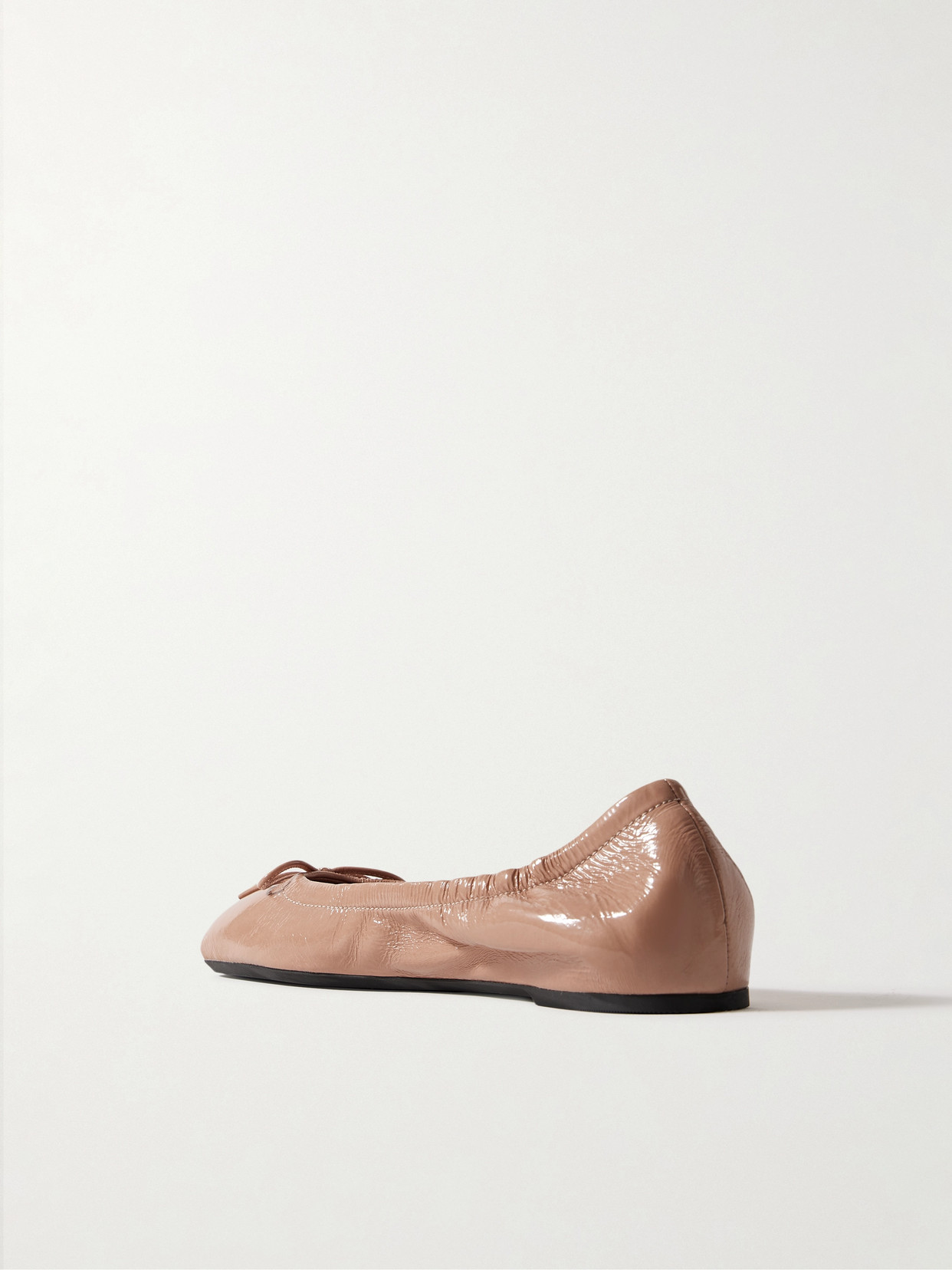 Valentino Vlogo Bow-embellished Crinkled Patent-leather Ballet Flats In Neutrals