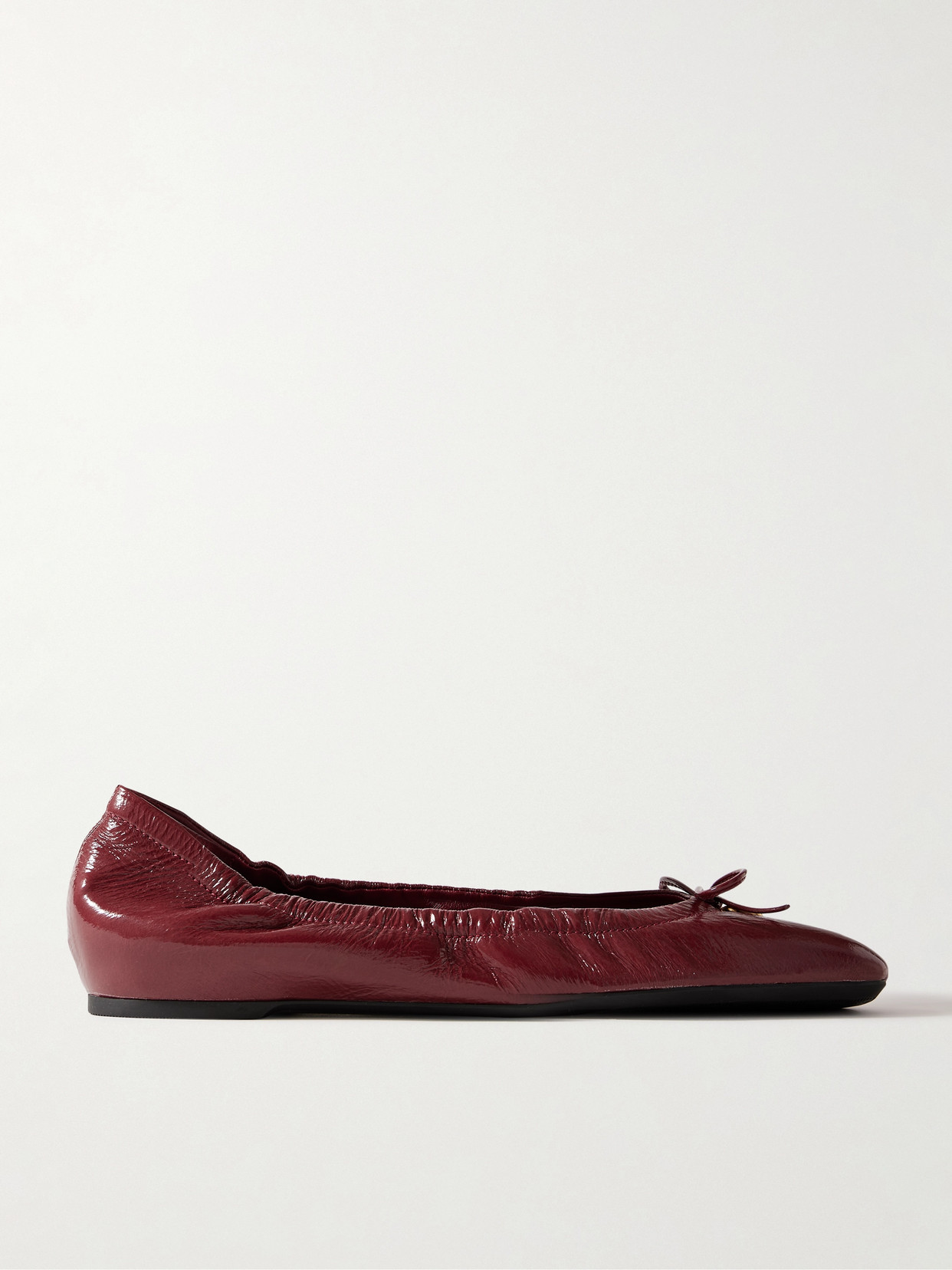 Valentino Garavani Vlogo Bow-embellished Crinkled Patent-leather Ballet Flats In Red