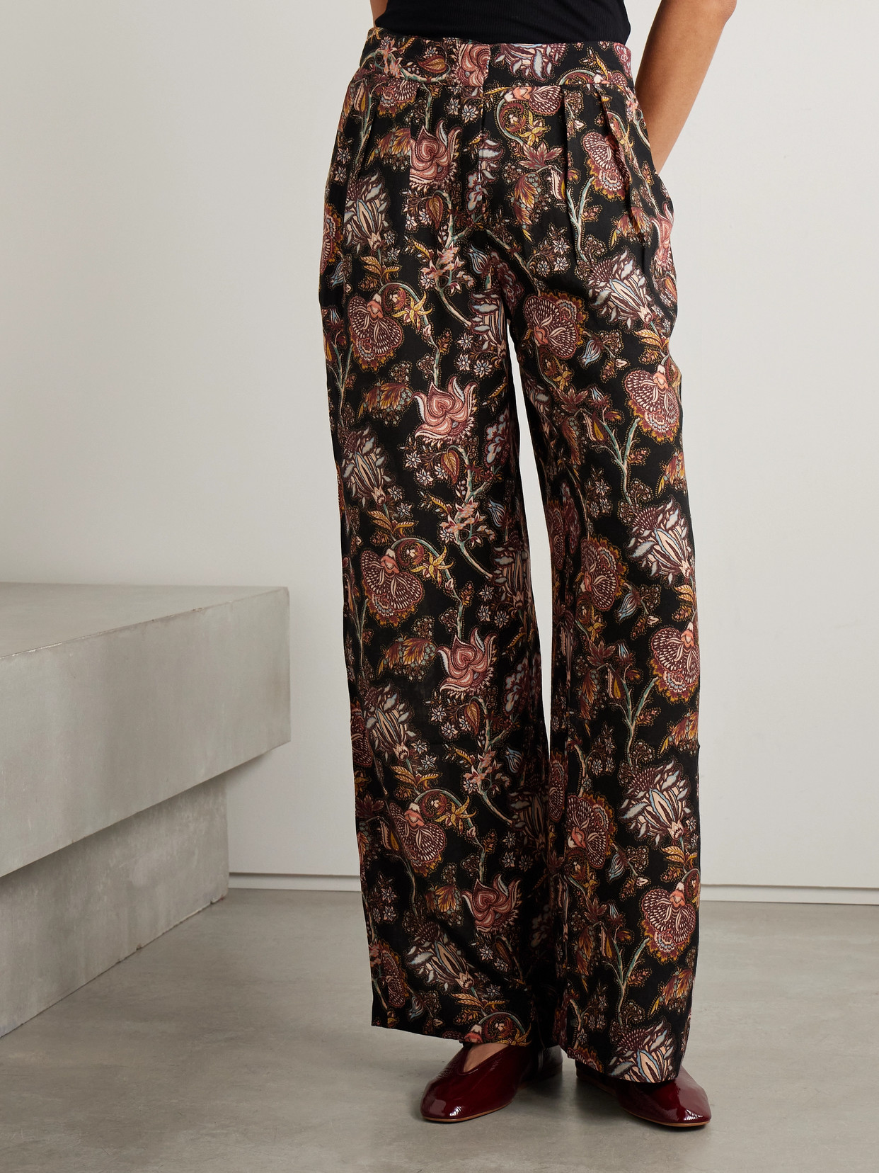 Ulla Johnson Valencia Pleated Printed Wool-blend Twill Wide-leg Pants In Multi