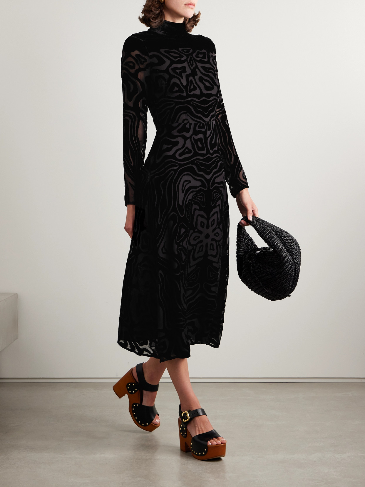 ULLA JOHNSON HELENA DEVORÉ-VELVET MIDI DRESS