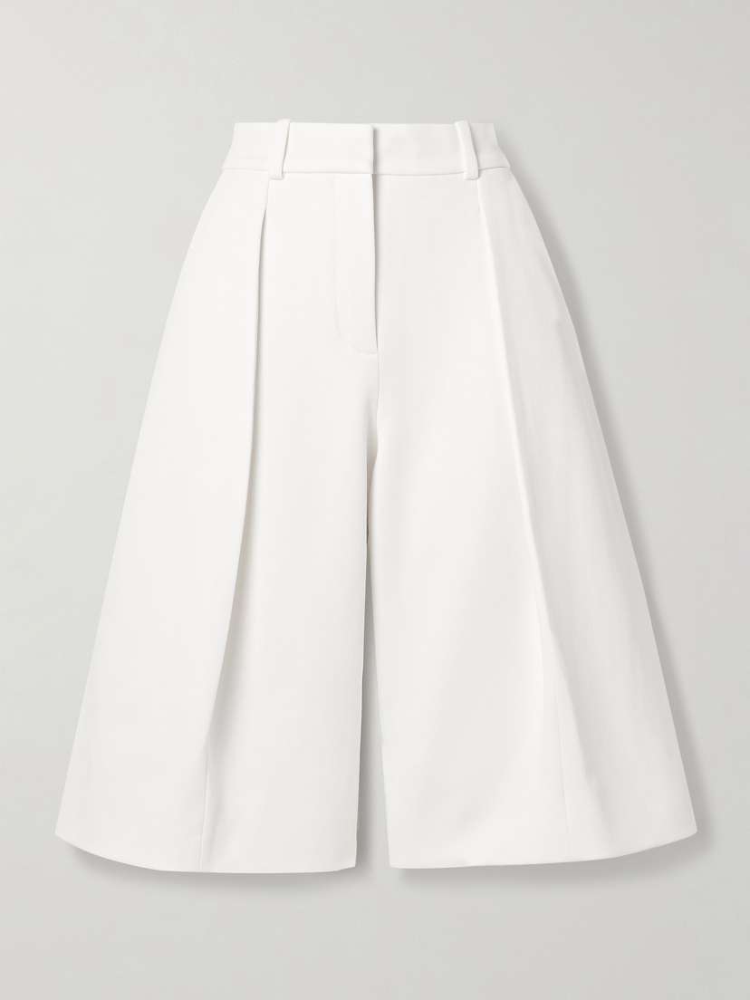 Jacquemus Amalfi Pleated Crepe Shorts