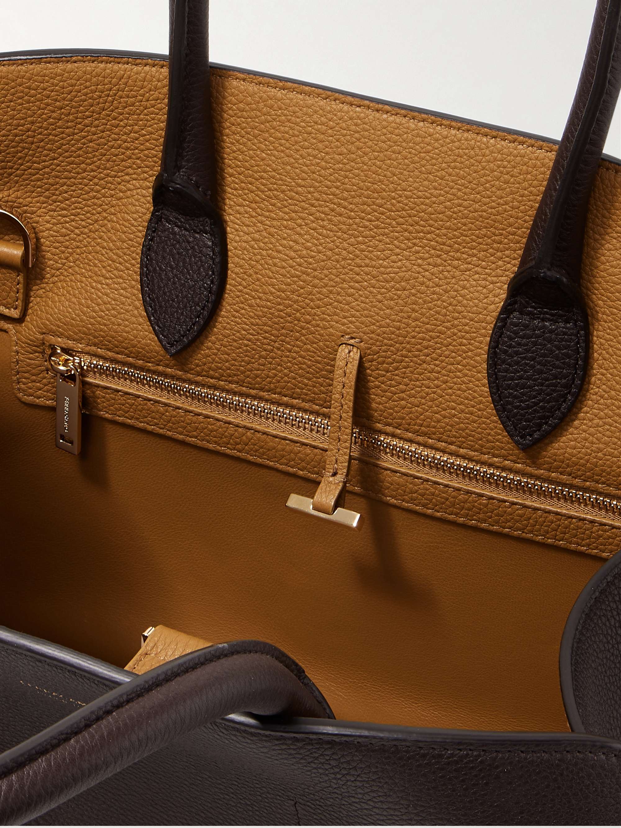 FERRAGAMO 