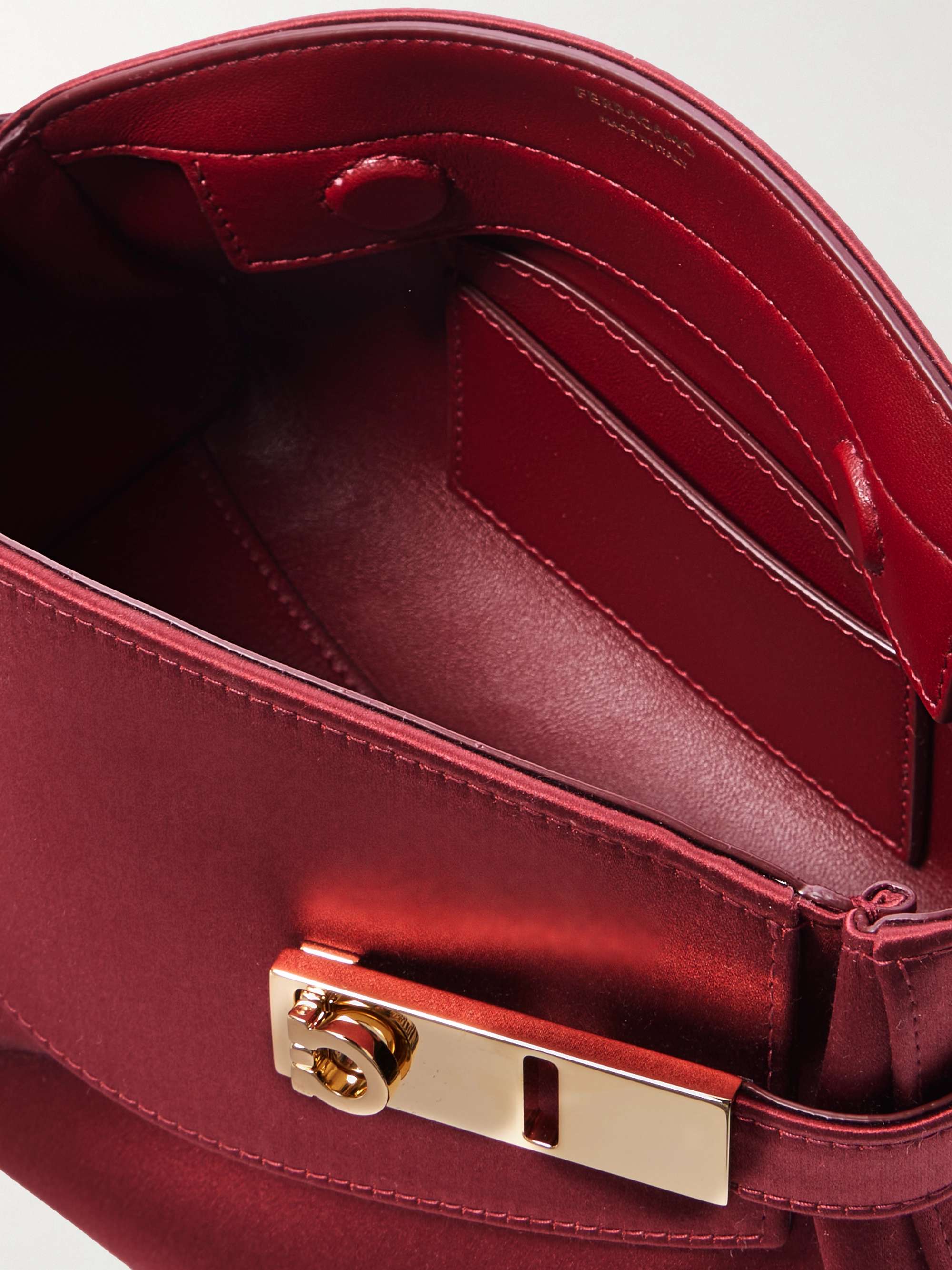 FERRAGAMO 