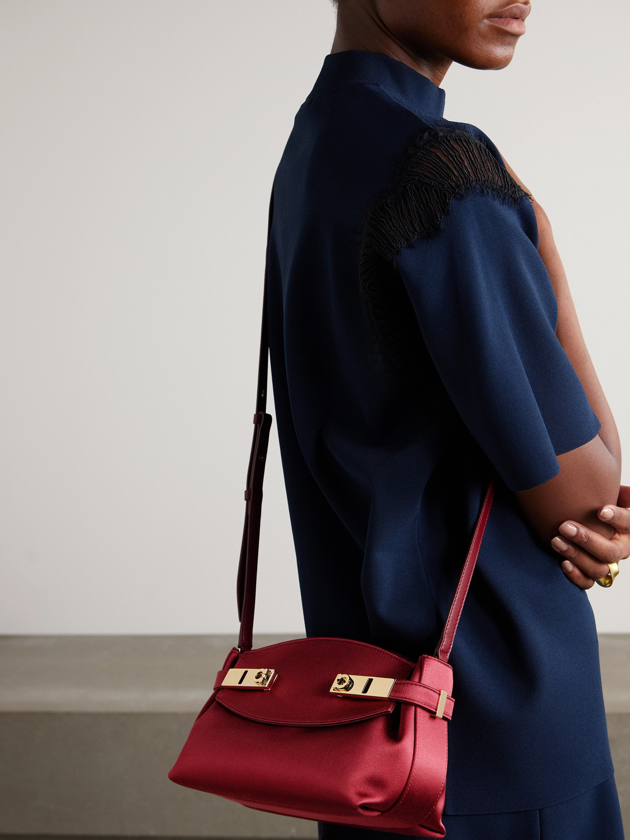 Ferragamo Hug Satin Shoulder Bag In Red