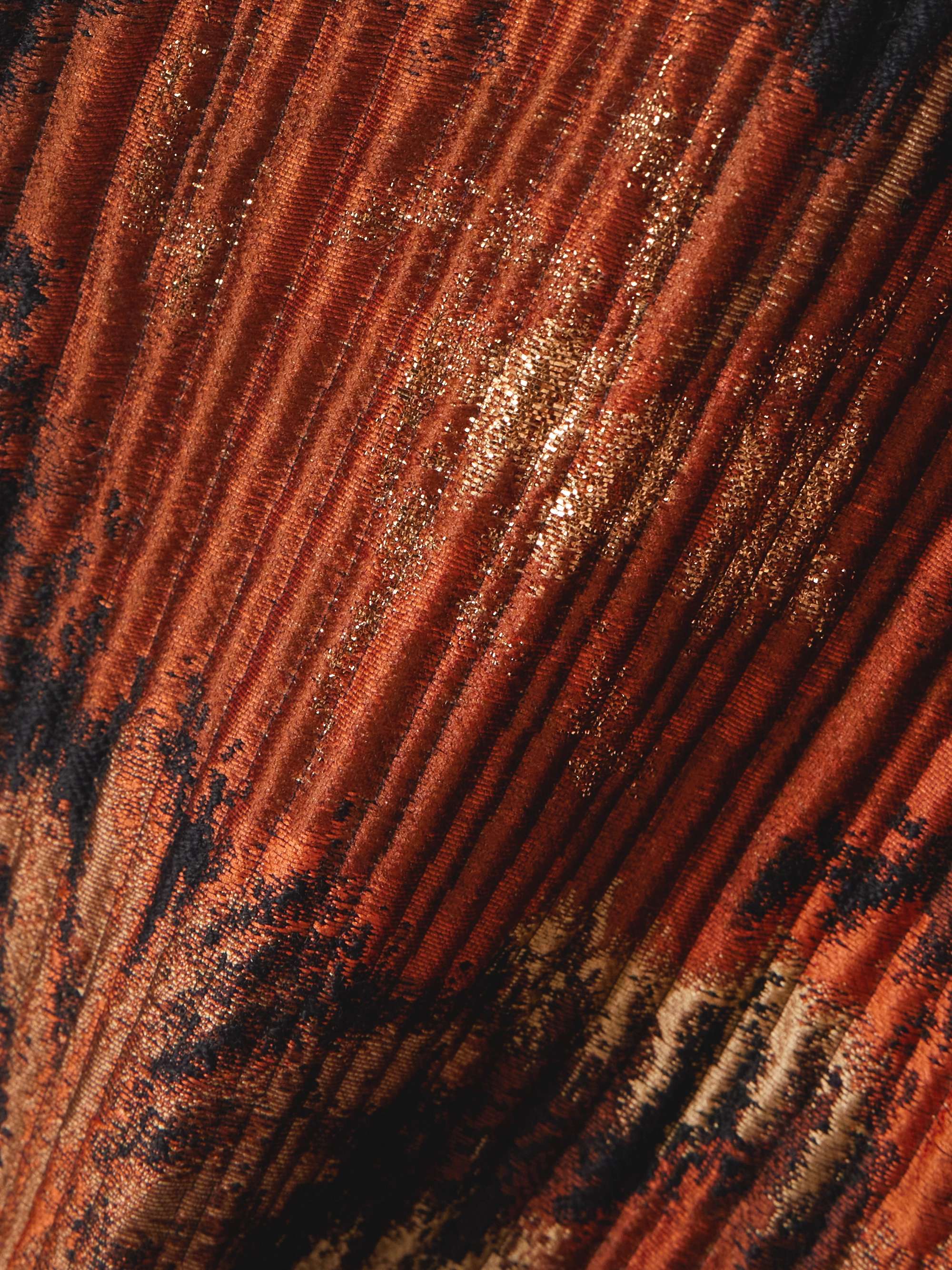 ETRO 