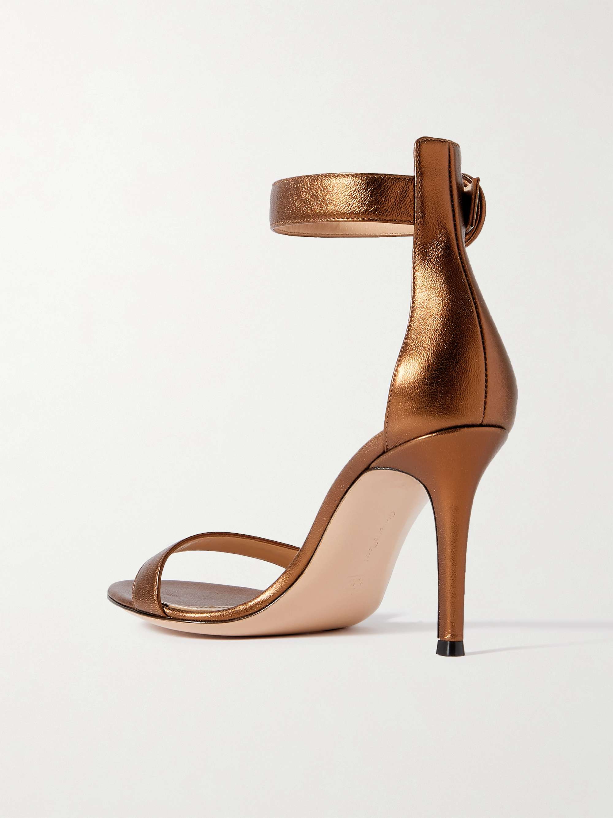 GIANVITO ROSSI 