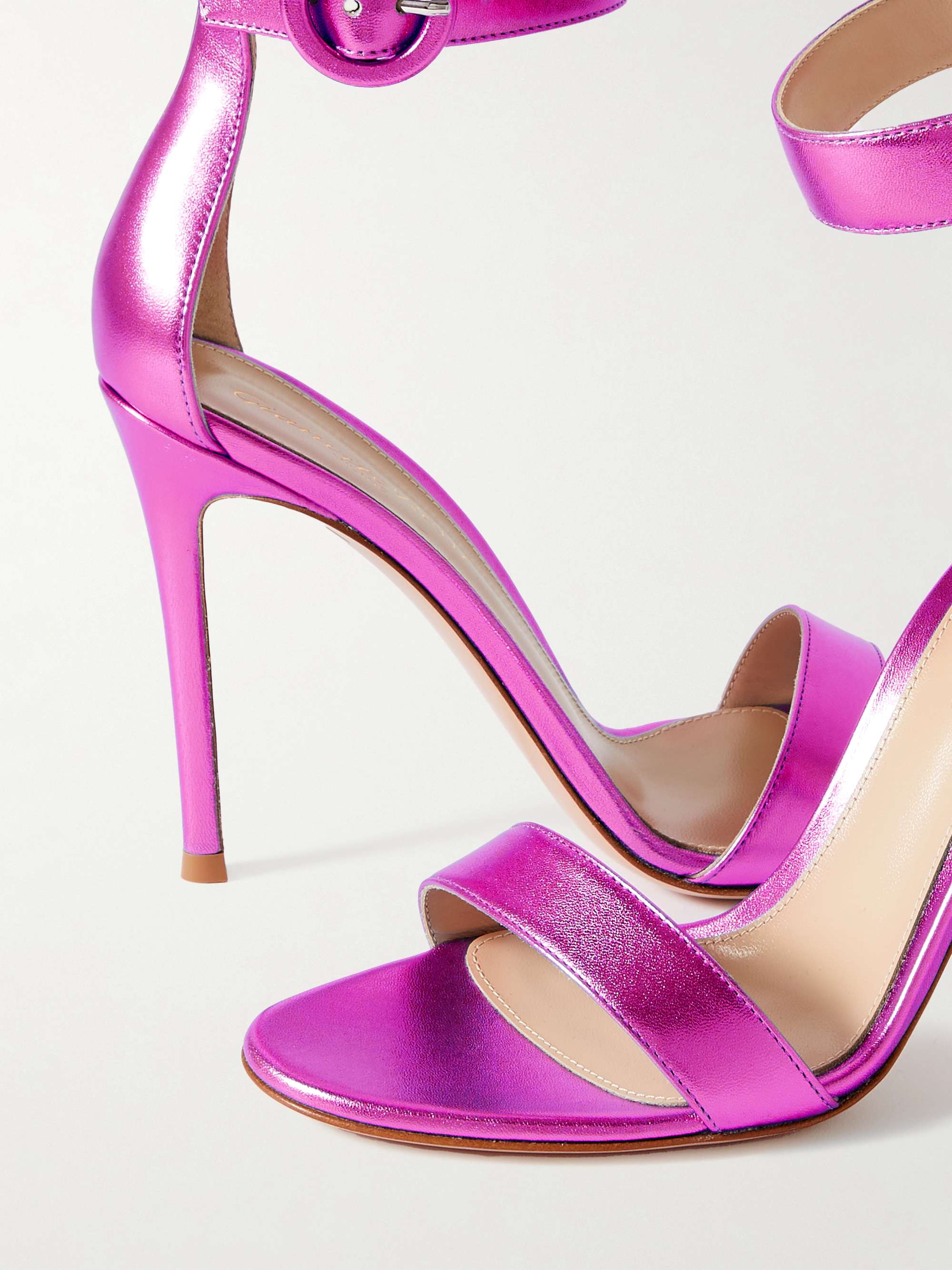 GIANVITO ROSSI 
