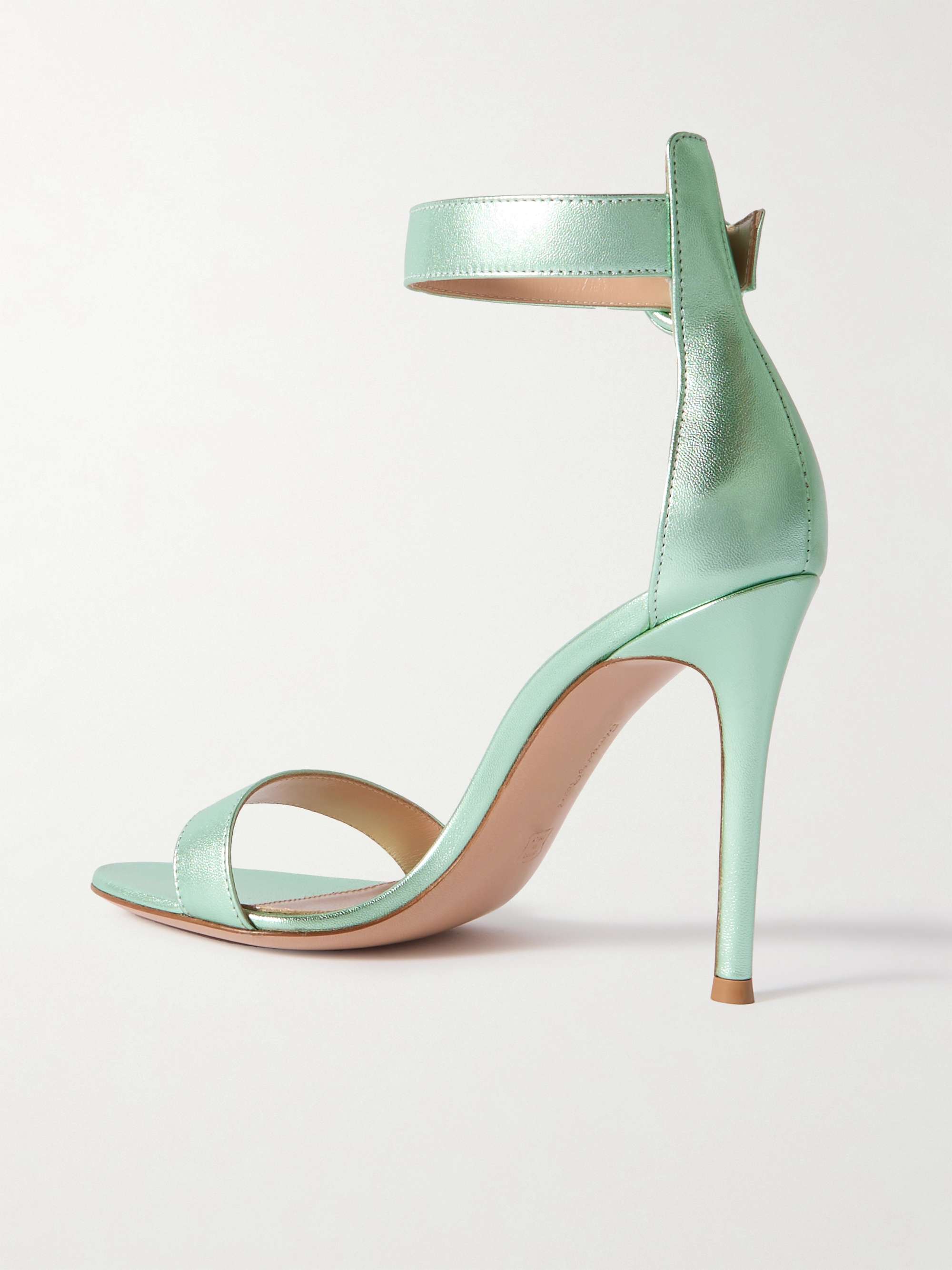 GIANVITO ROSSI 