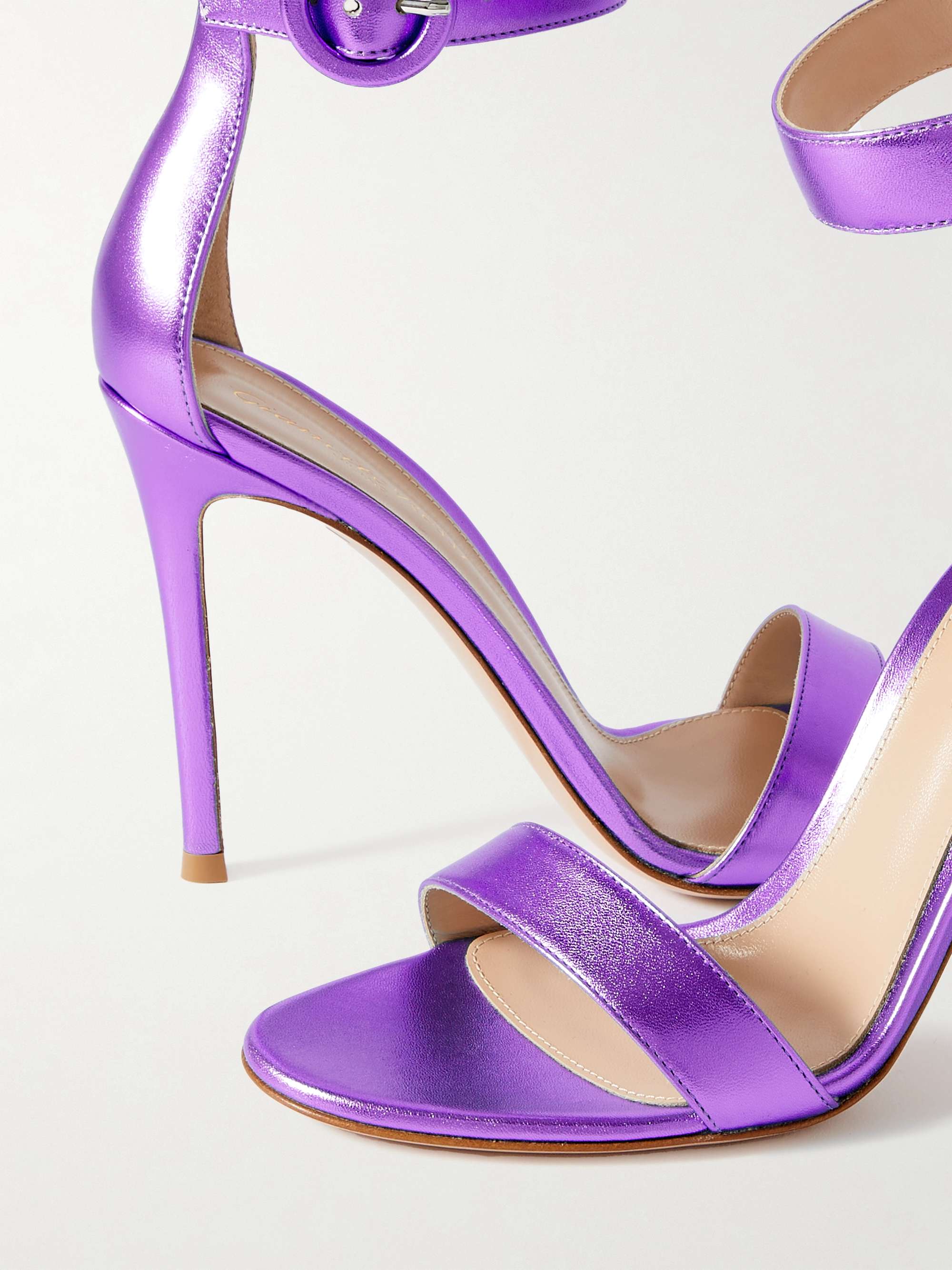 GIANVITO ROSSI 