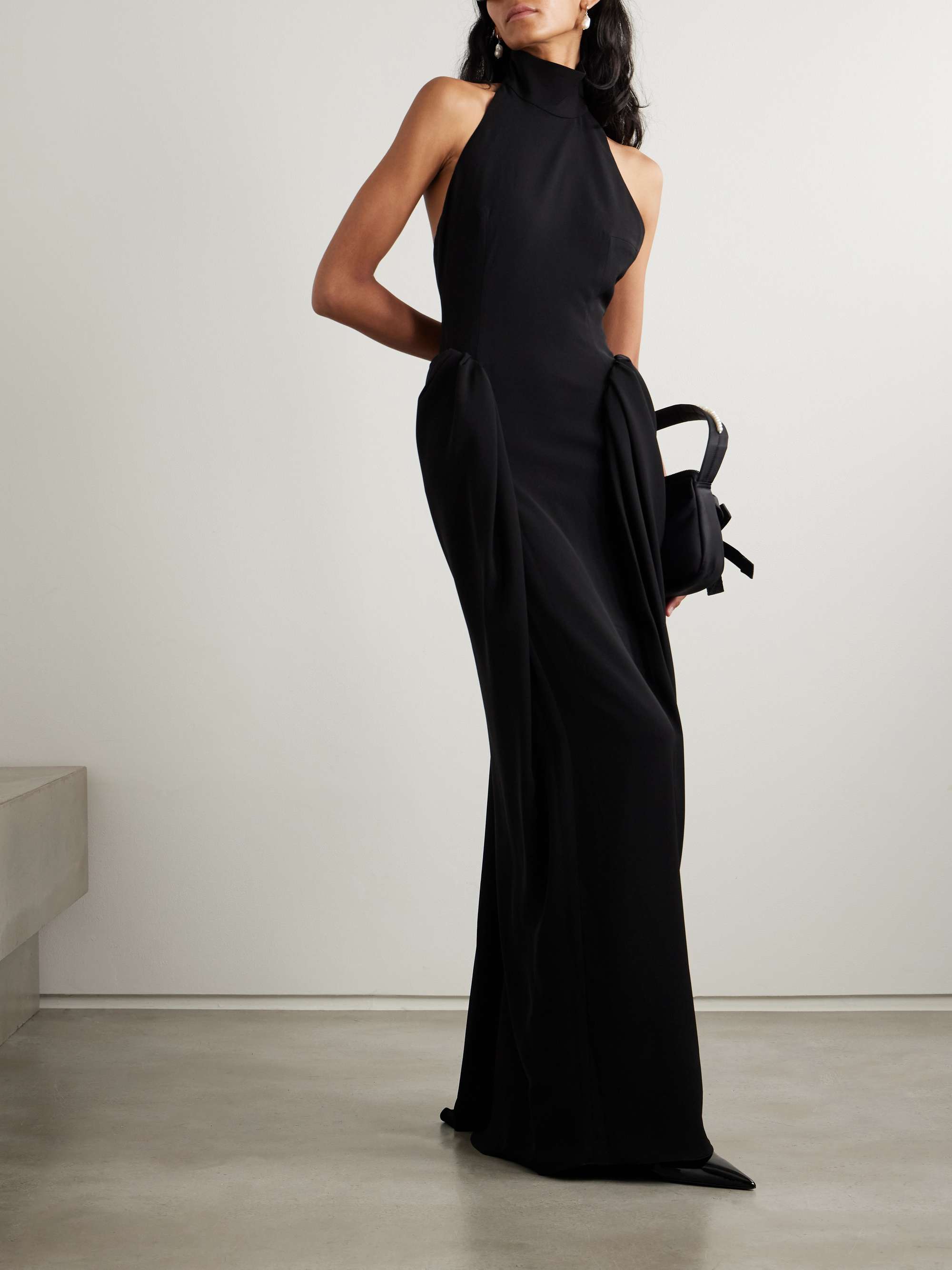 16ARLINGTON クレープ ホルターネック ロングドレス ギャザー入り  