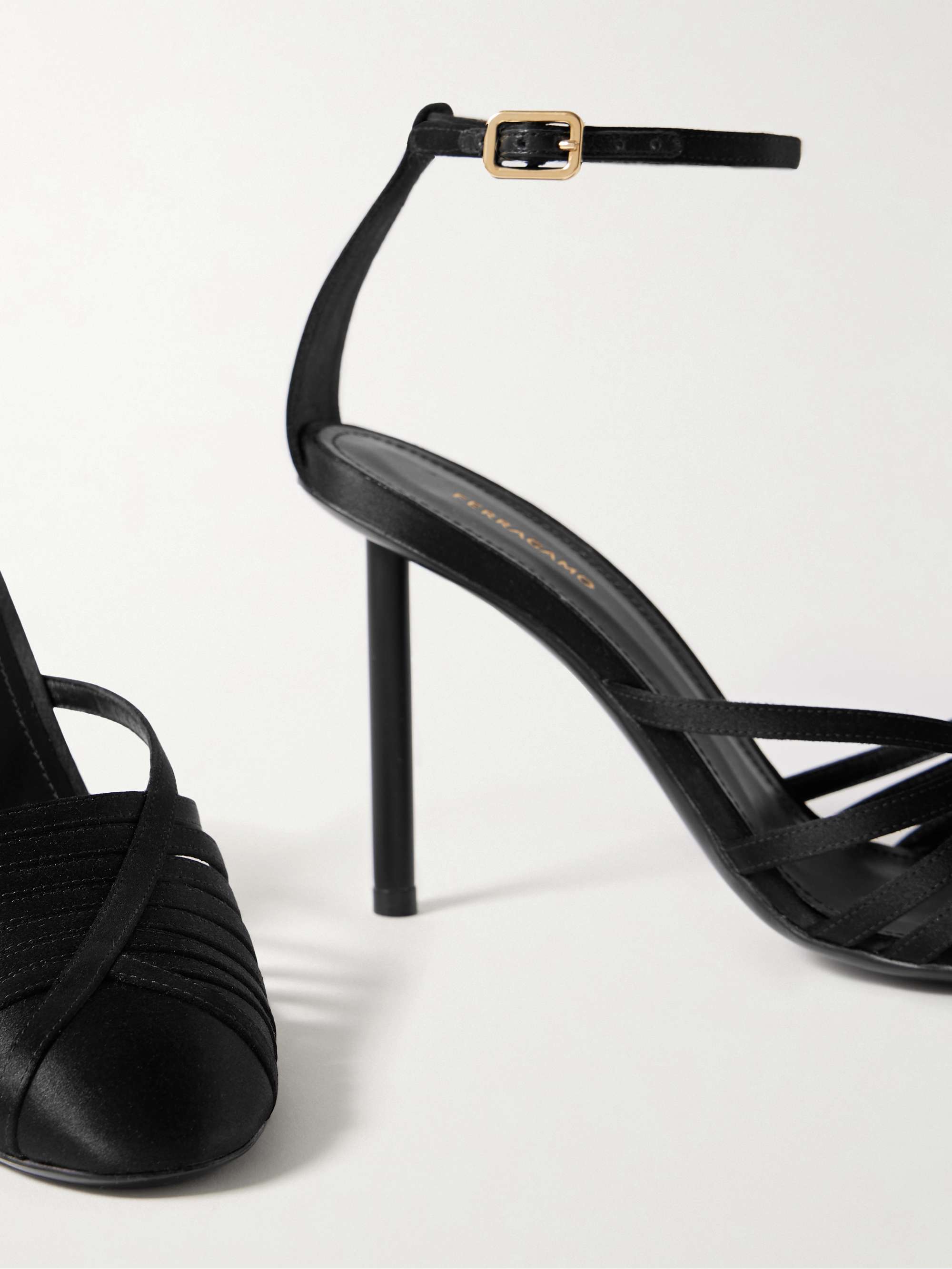 FERRAGAMO 
