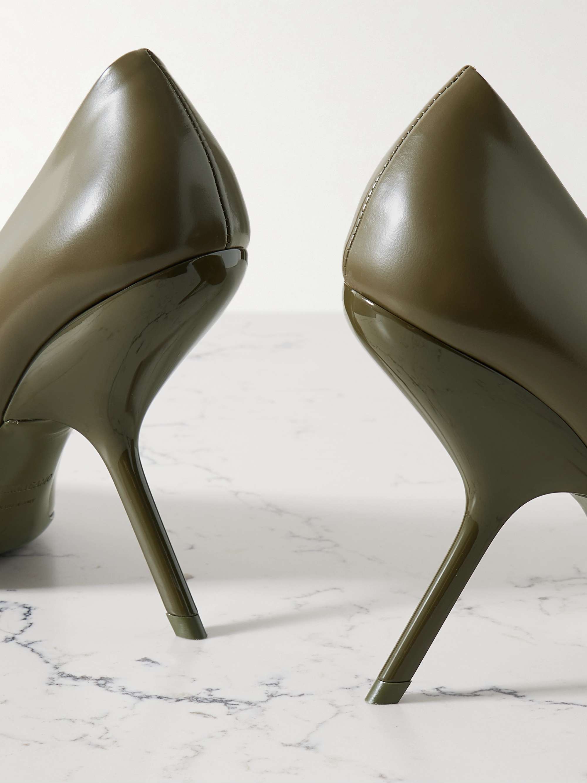 FERRAGAMO 