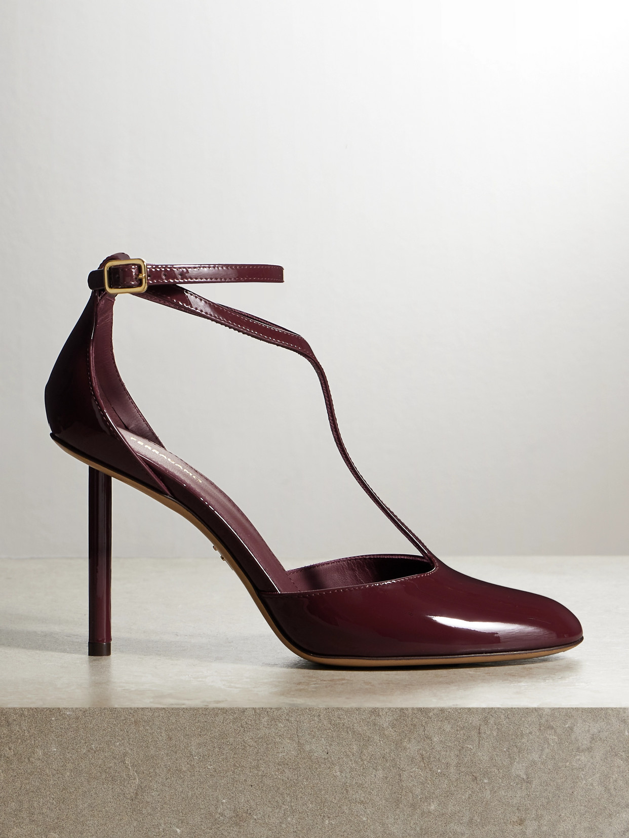 Ferragamo - Lysandra Patent-leather Pumps - Burgundy