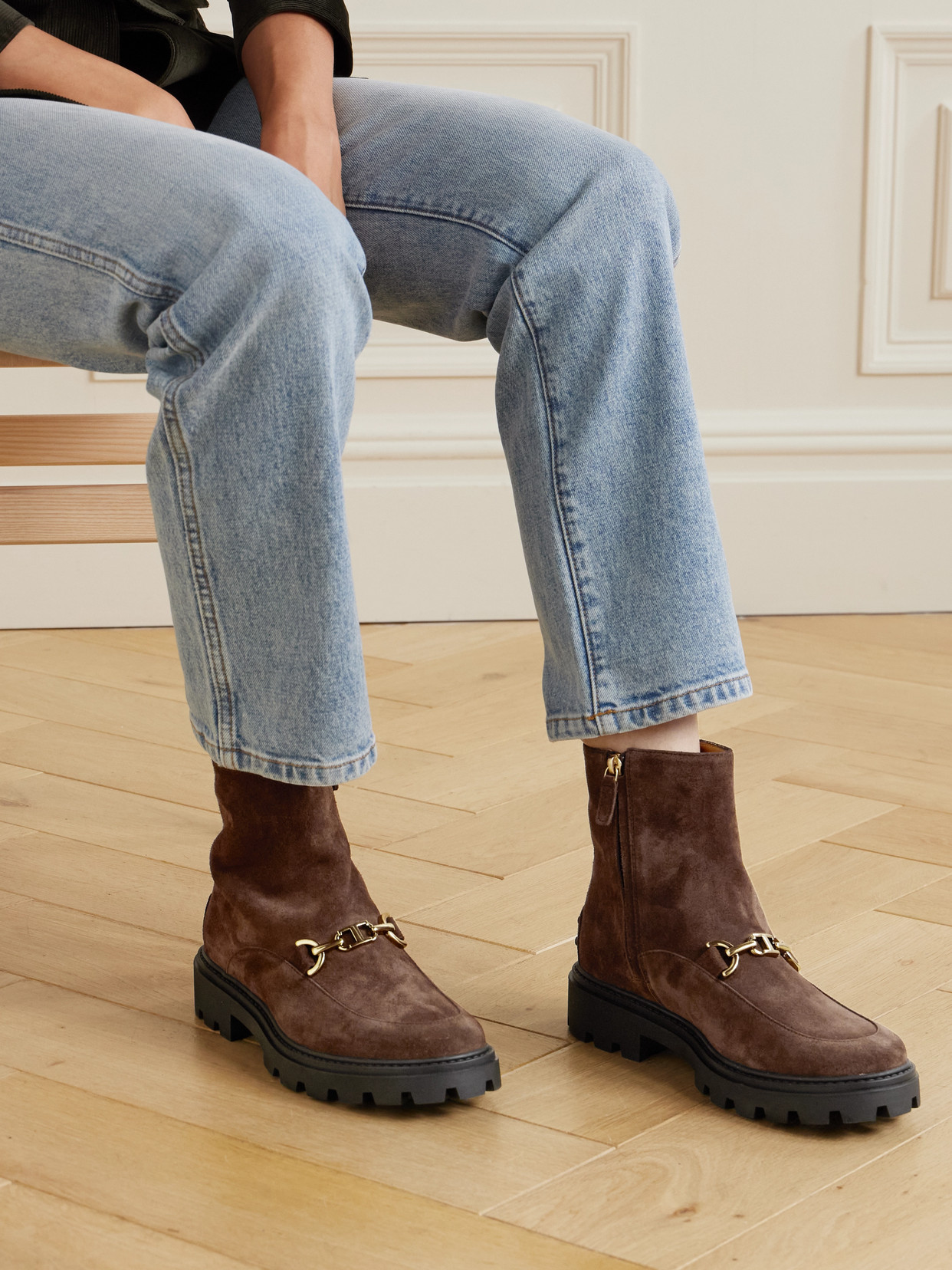 Tod's Logo-plaque Suede Ankle Boots In Brown