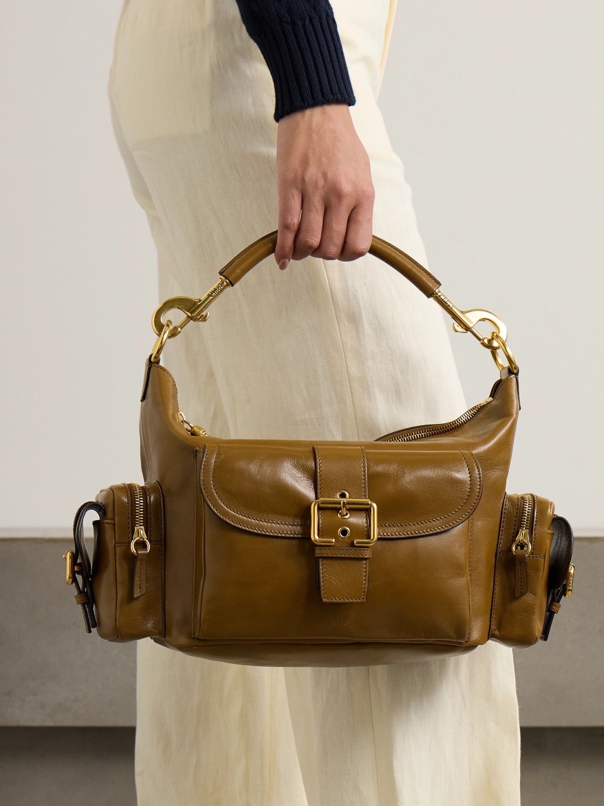 Chloé Camera Leather Shoulder Bag In Brown