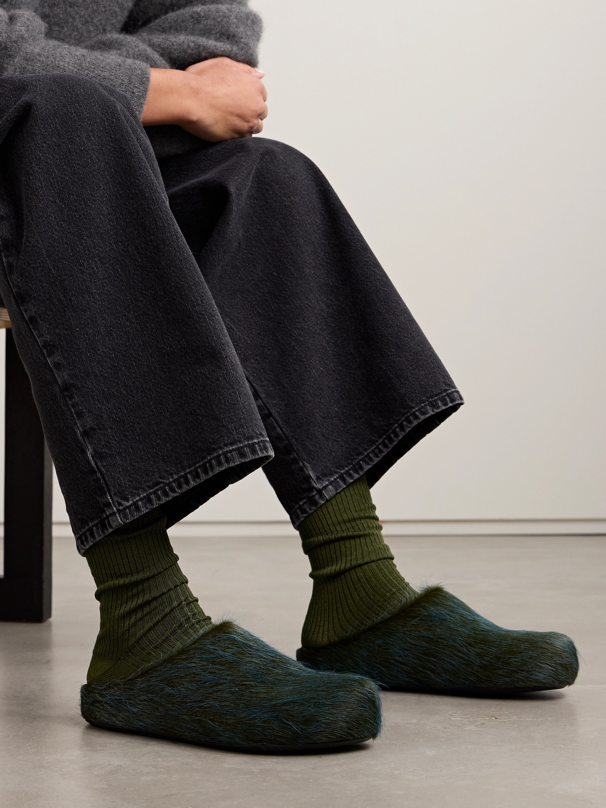 Shop Cdlp Set Of Six Ribbed Cotton-blend Socks In Black