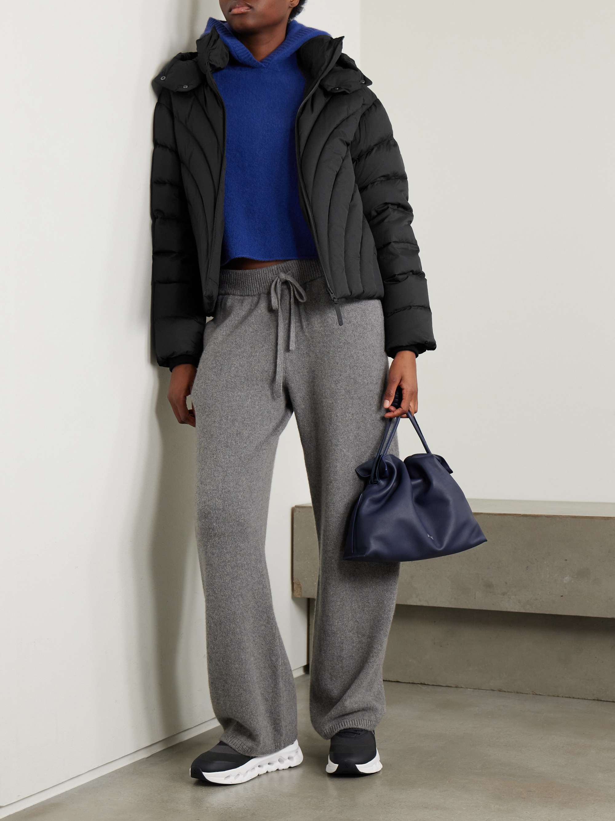 MACKAGE 