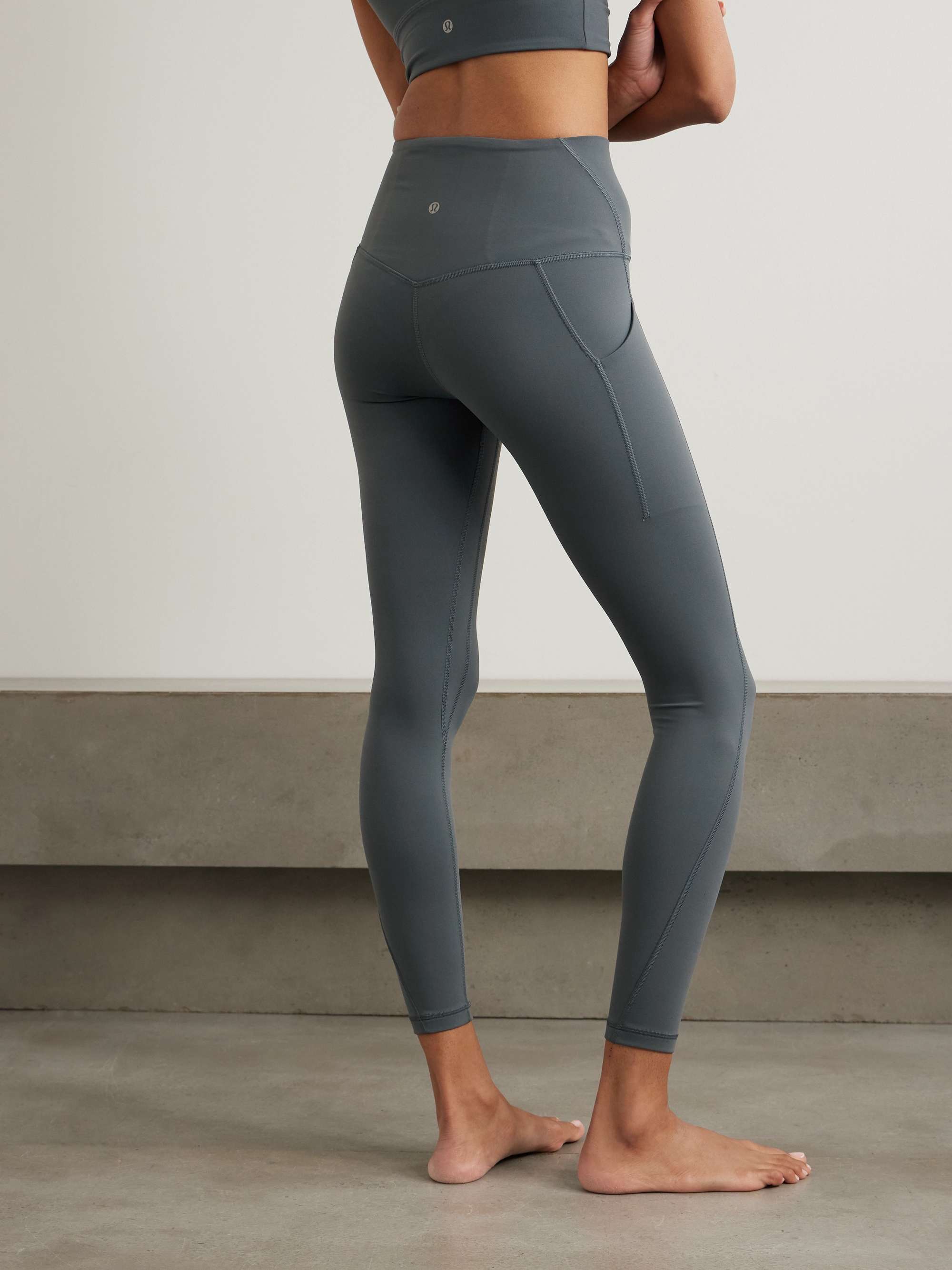 LULULEMON 