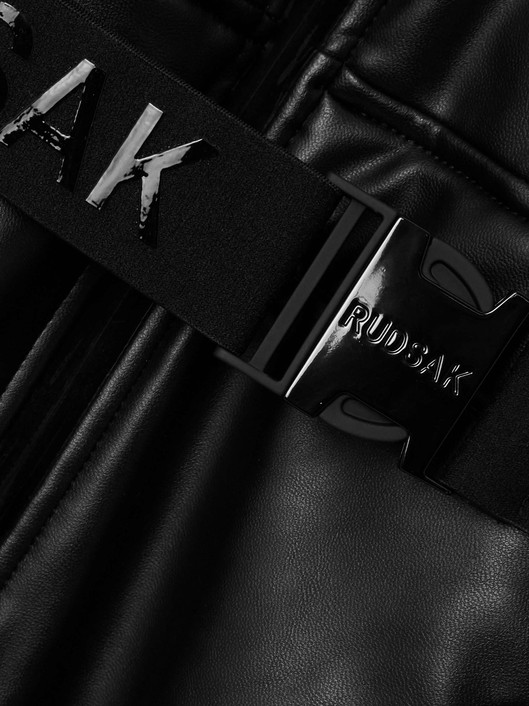 RUDSAK 