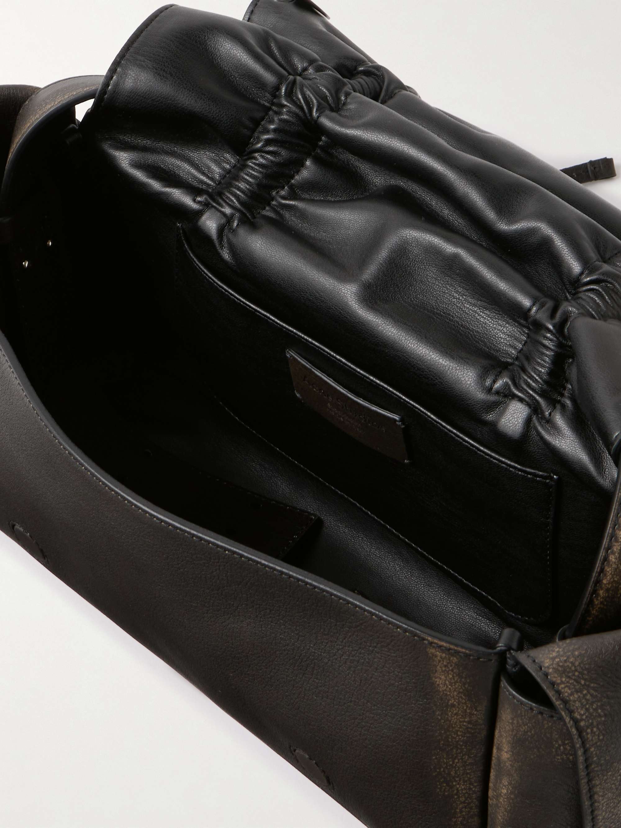 Multipocket leather shoulder bag