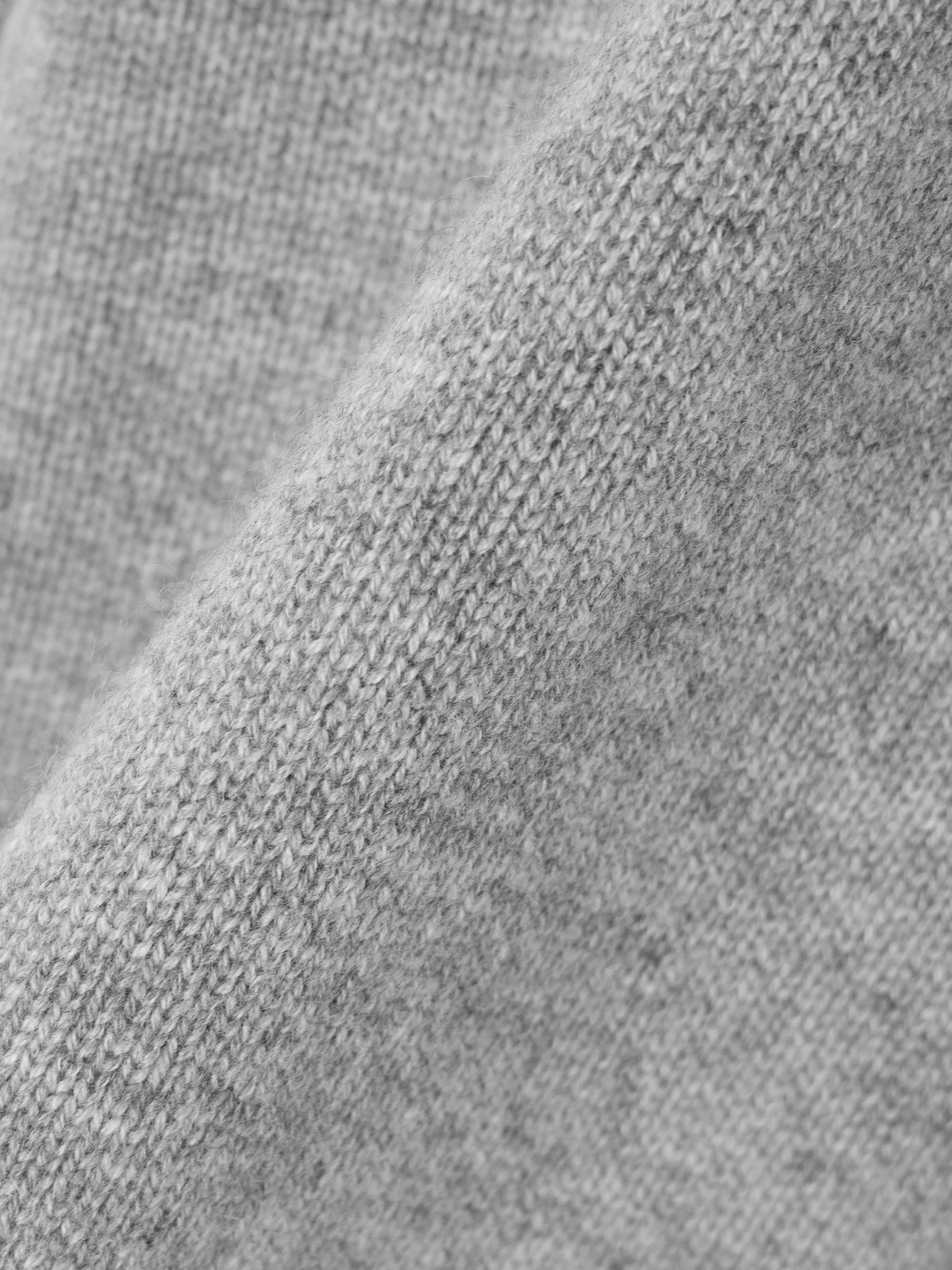 ALLUDE 
