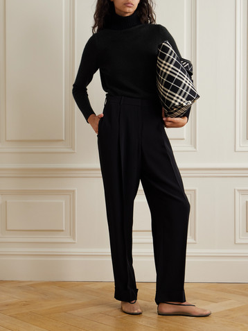 Allude Cashmere turtleneck sweater