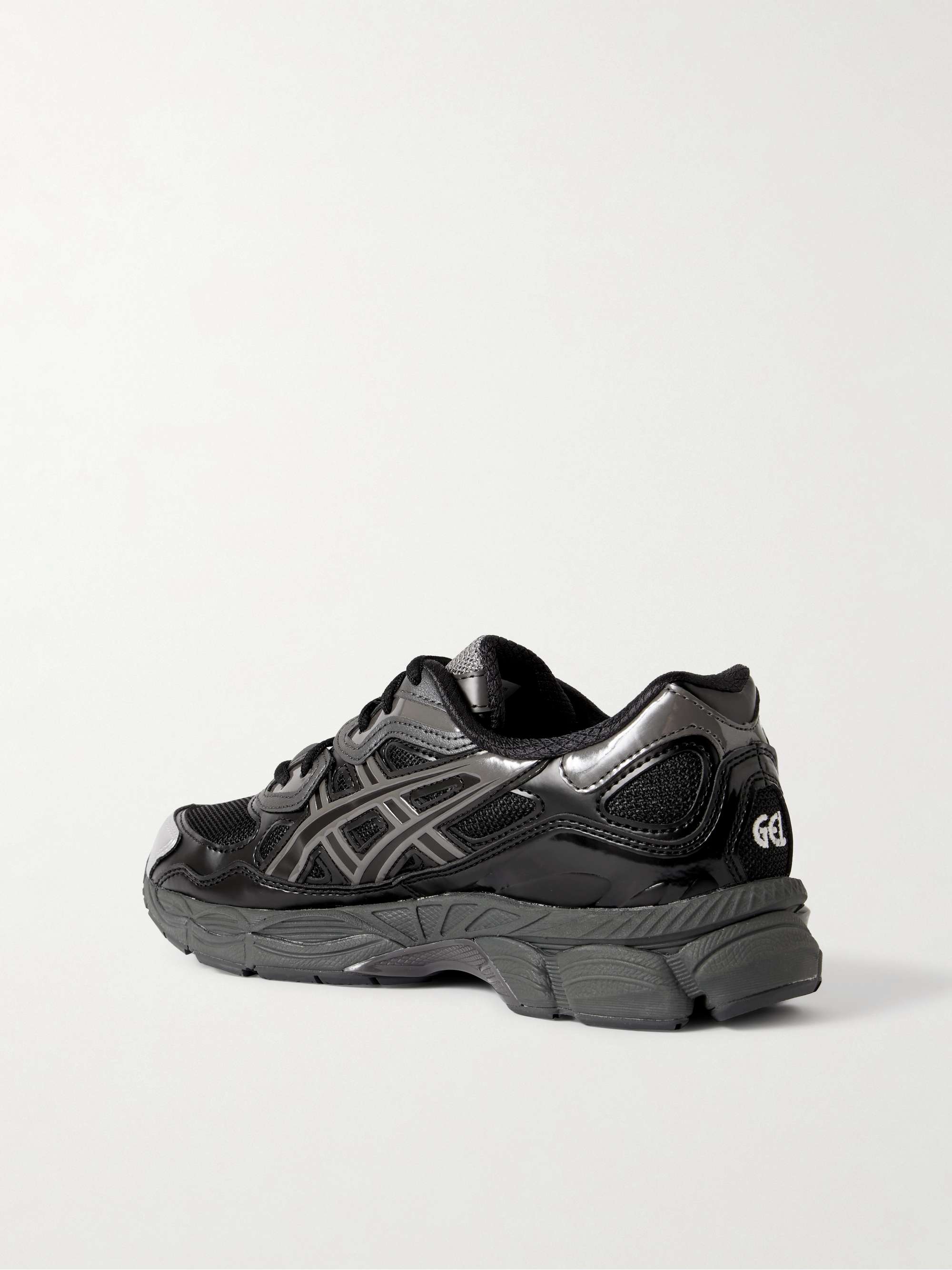 ASICS 