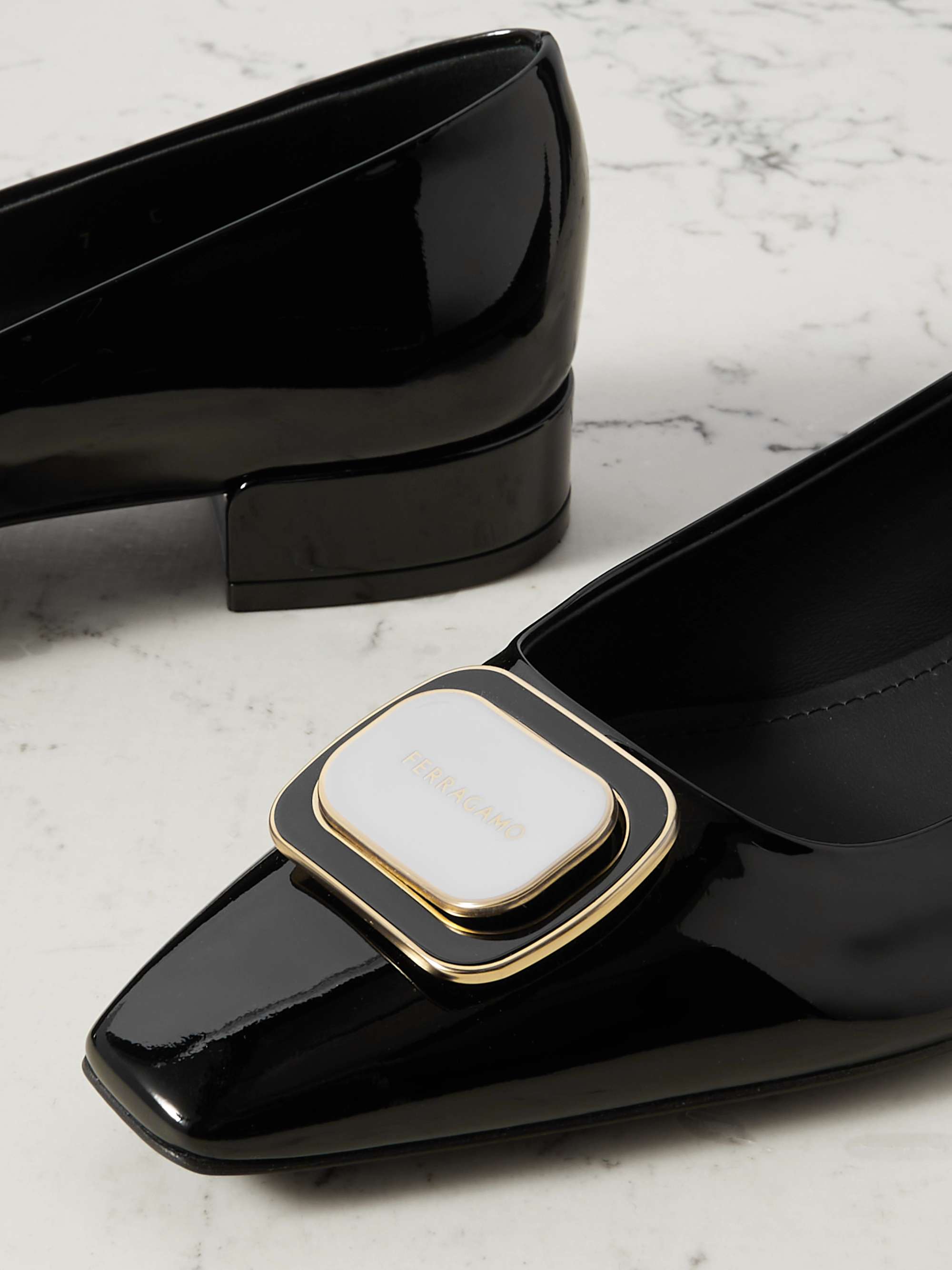 FERRAGAMO 