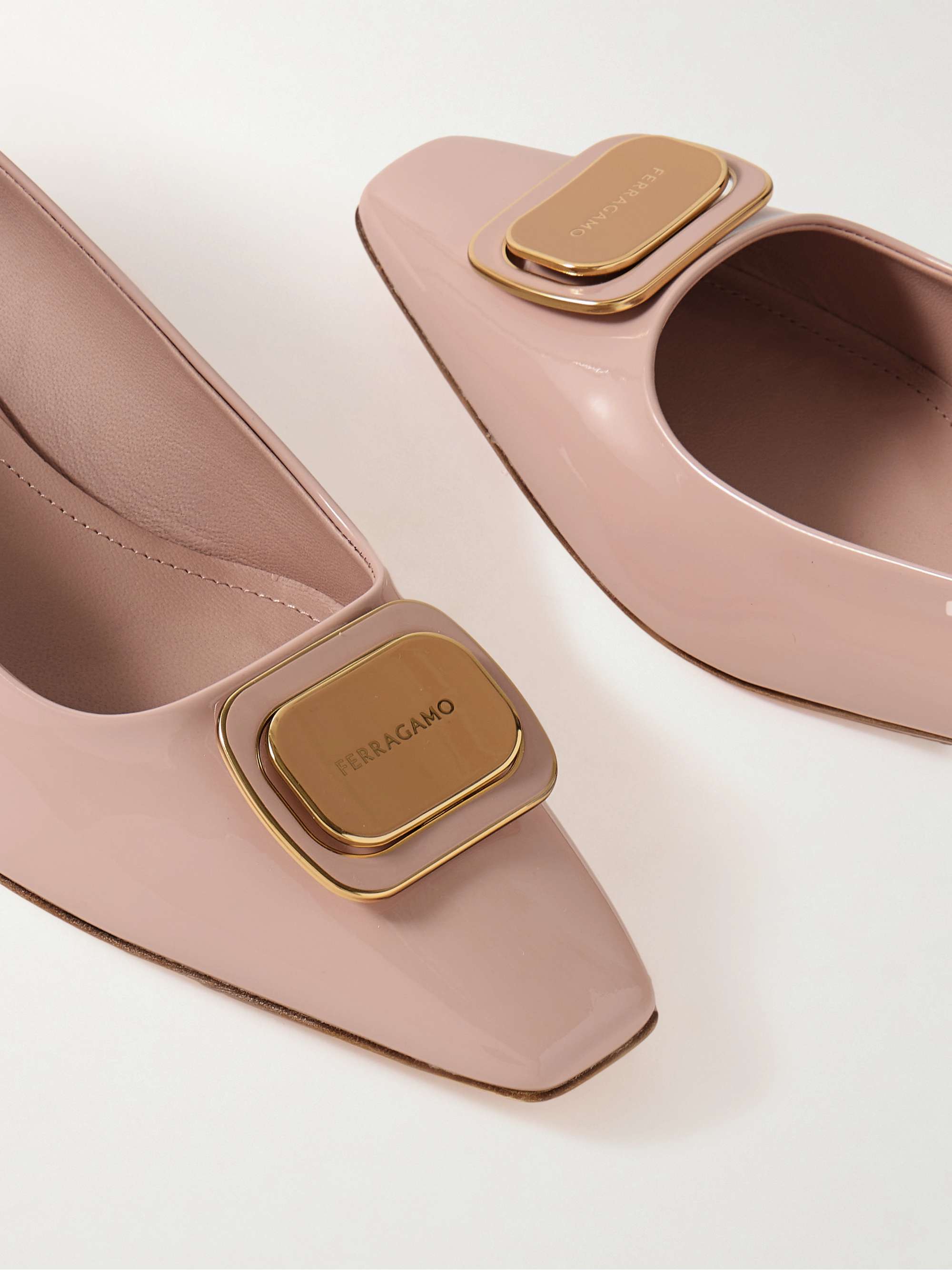 FERRAGAMO 