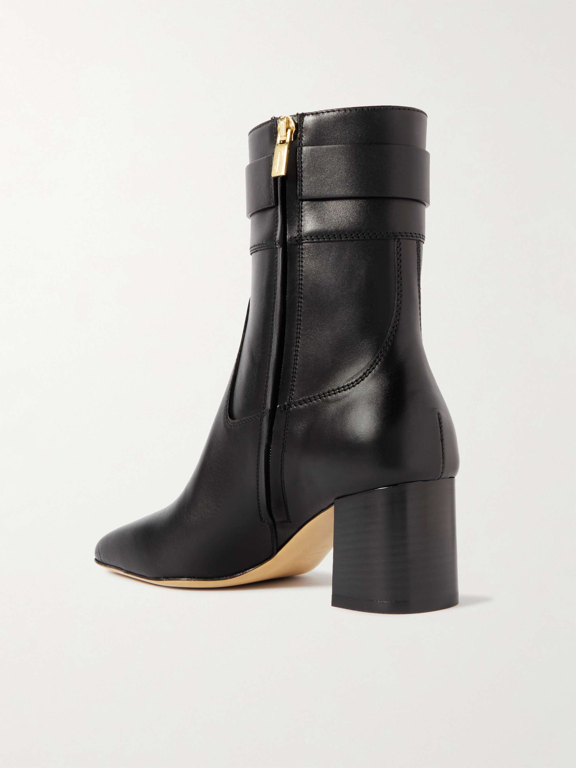 FERRAGAMO 