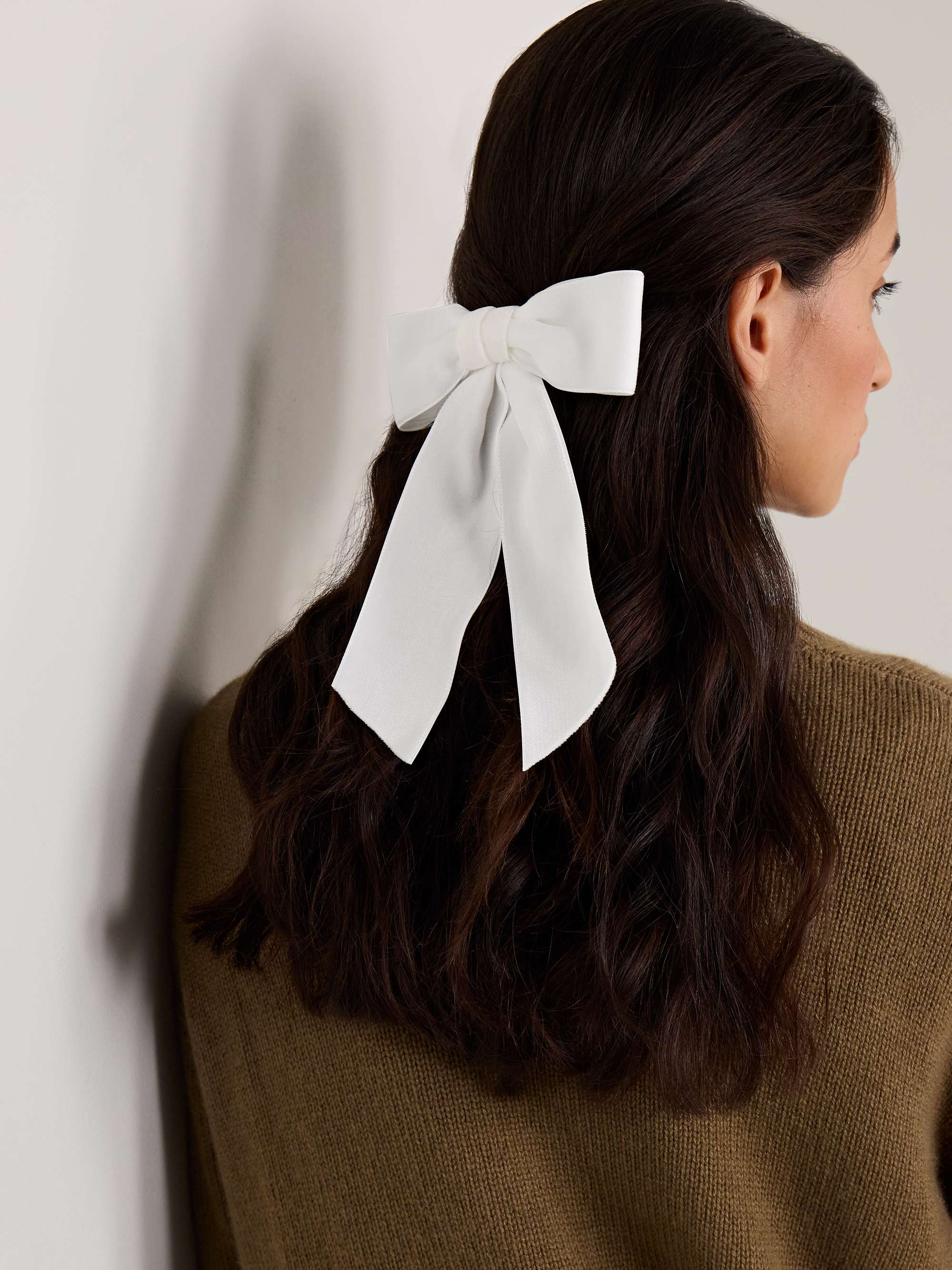 Velvet hair clip