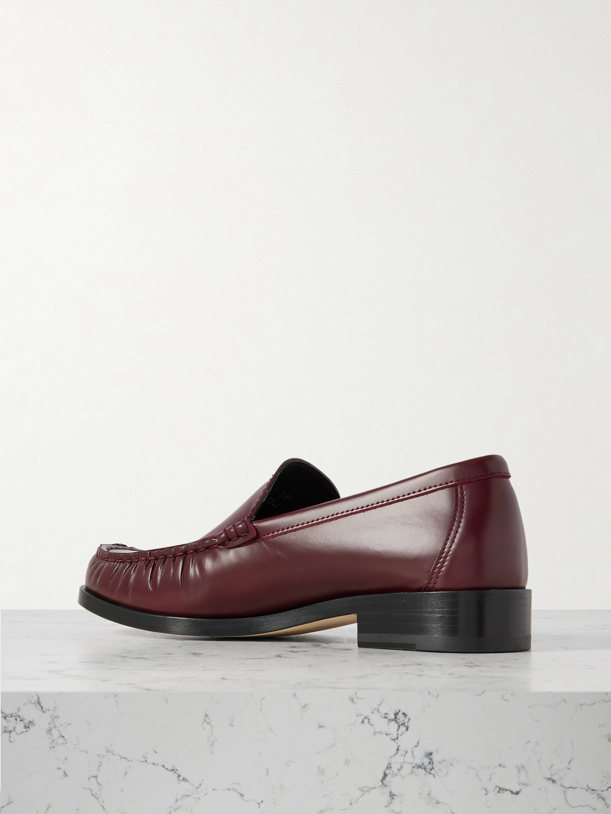 Legres 67 Ruched Leather Loafers In Burgundy