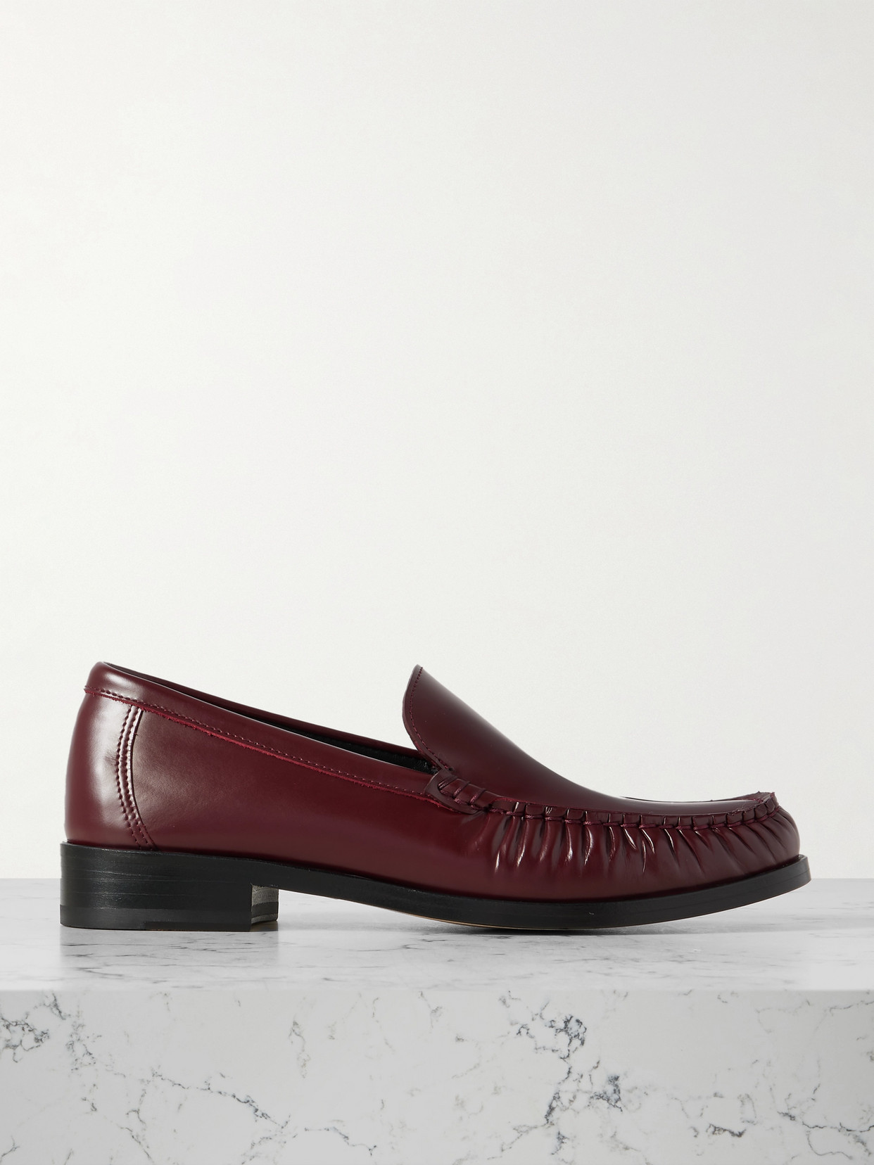 Legres 67 Ruched Leather Loafers In Burgundy