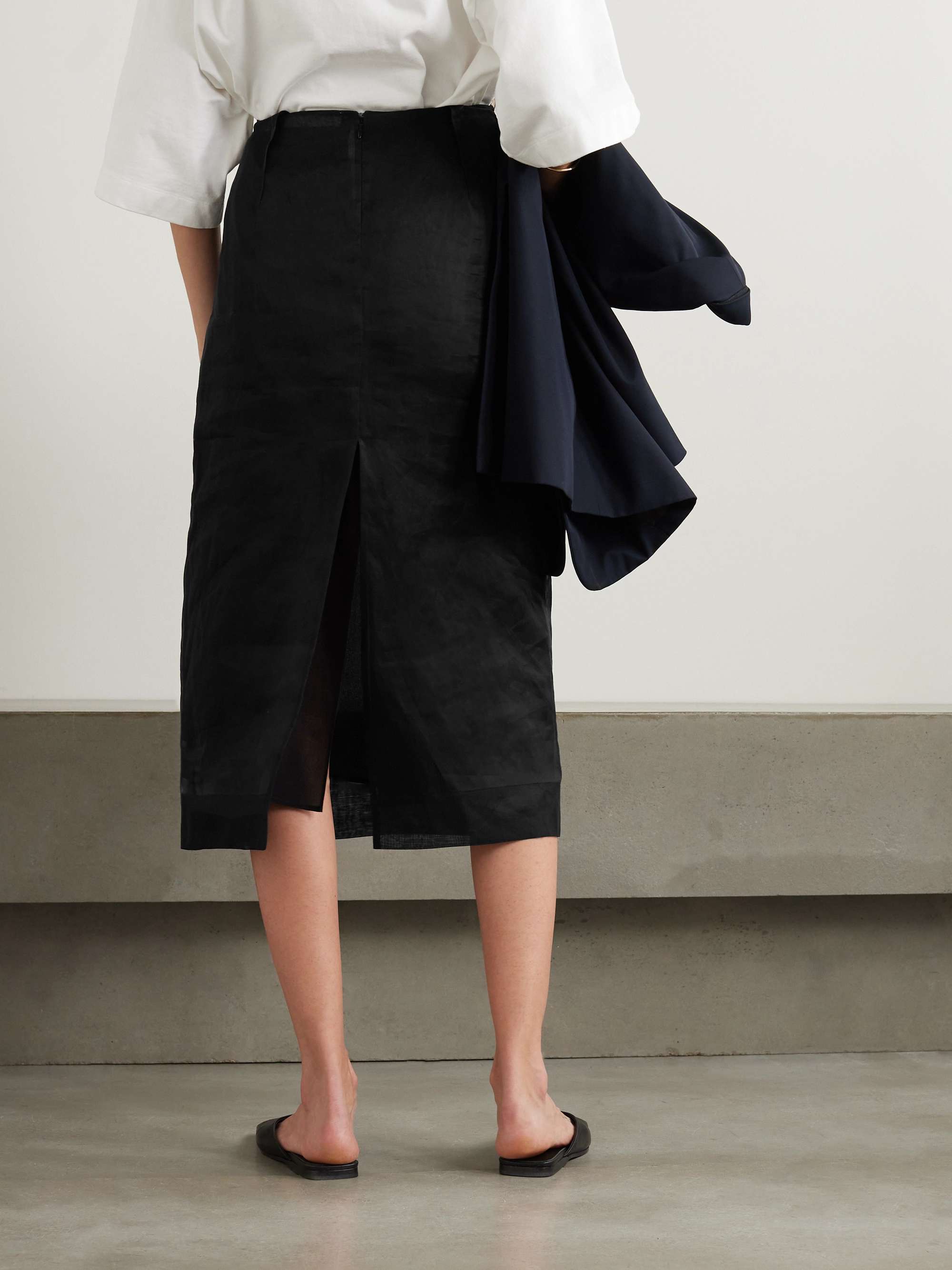 CARVEN 