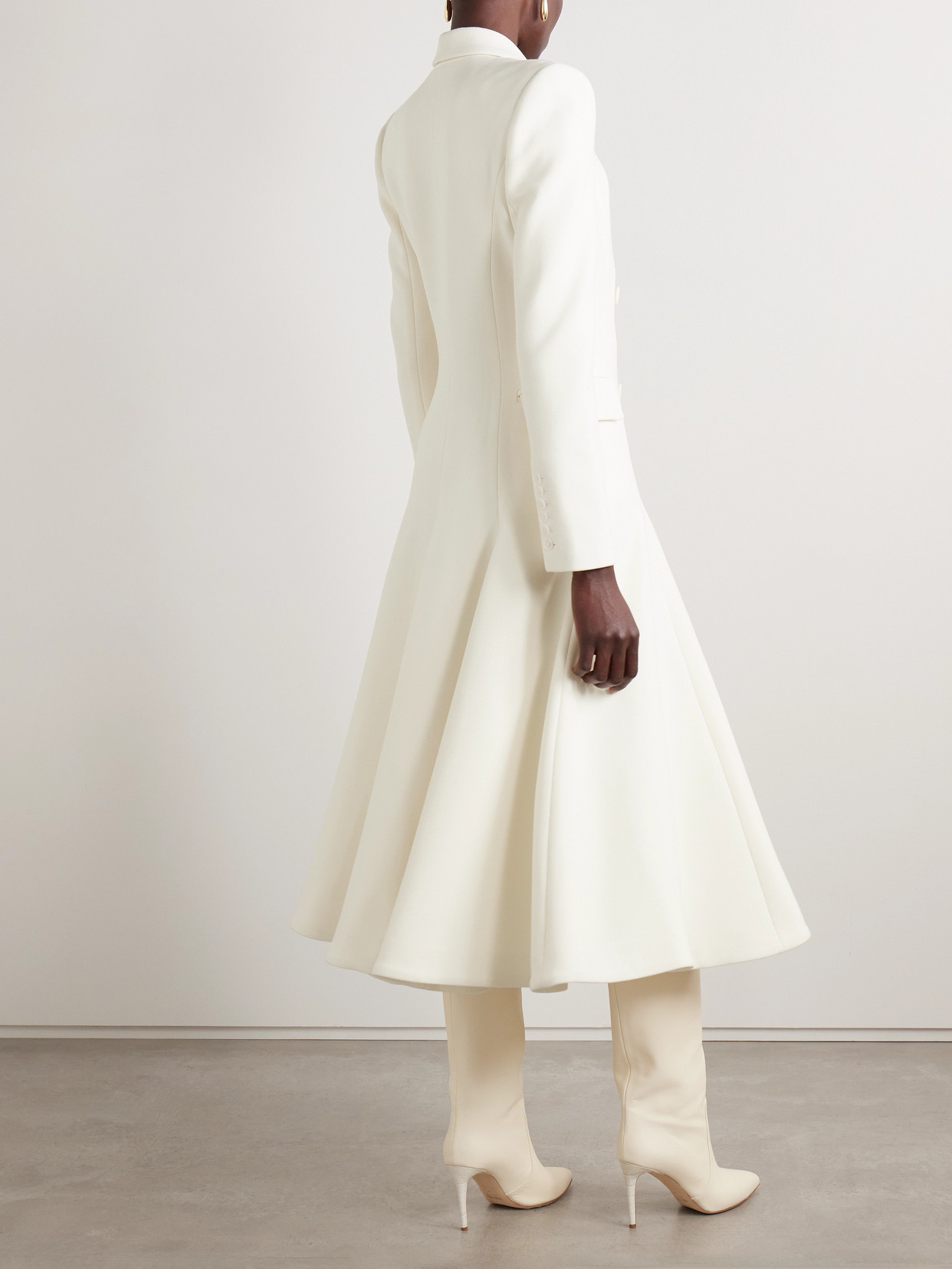 Sergio Hudson Double-breasted Wool-blend Crepe Coat In Ivory