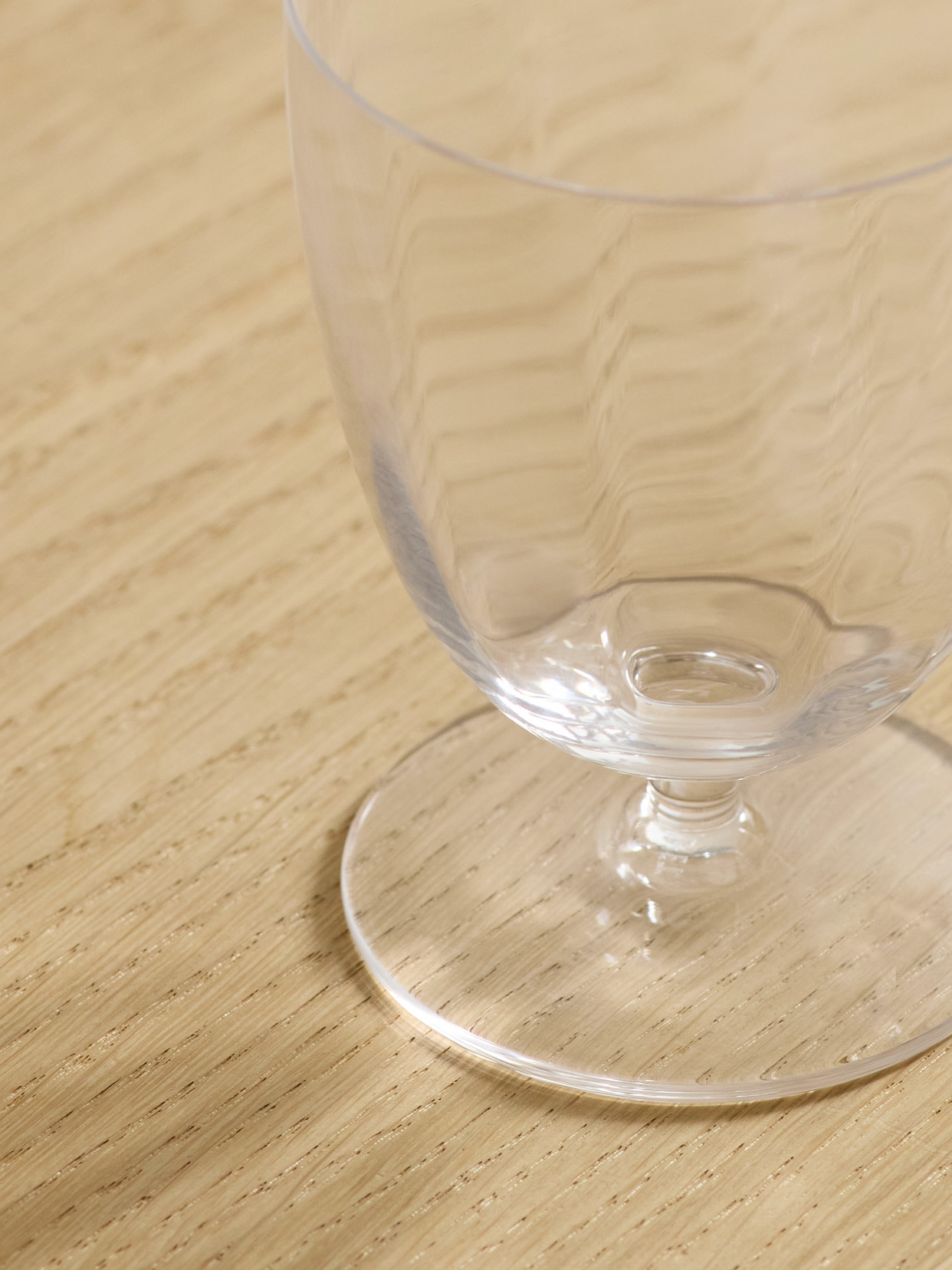 L'objet Iris Set Of Four Wine Glasses In Neutrals