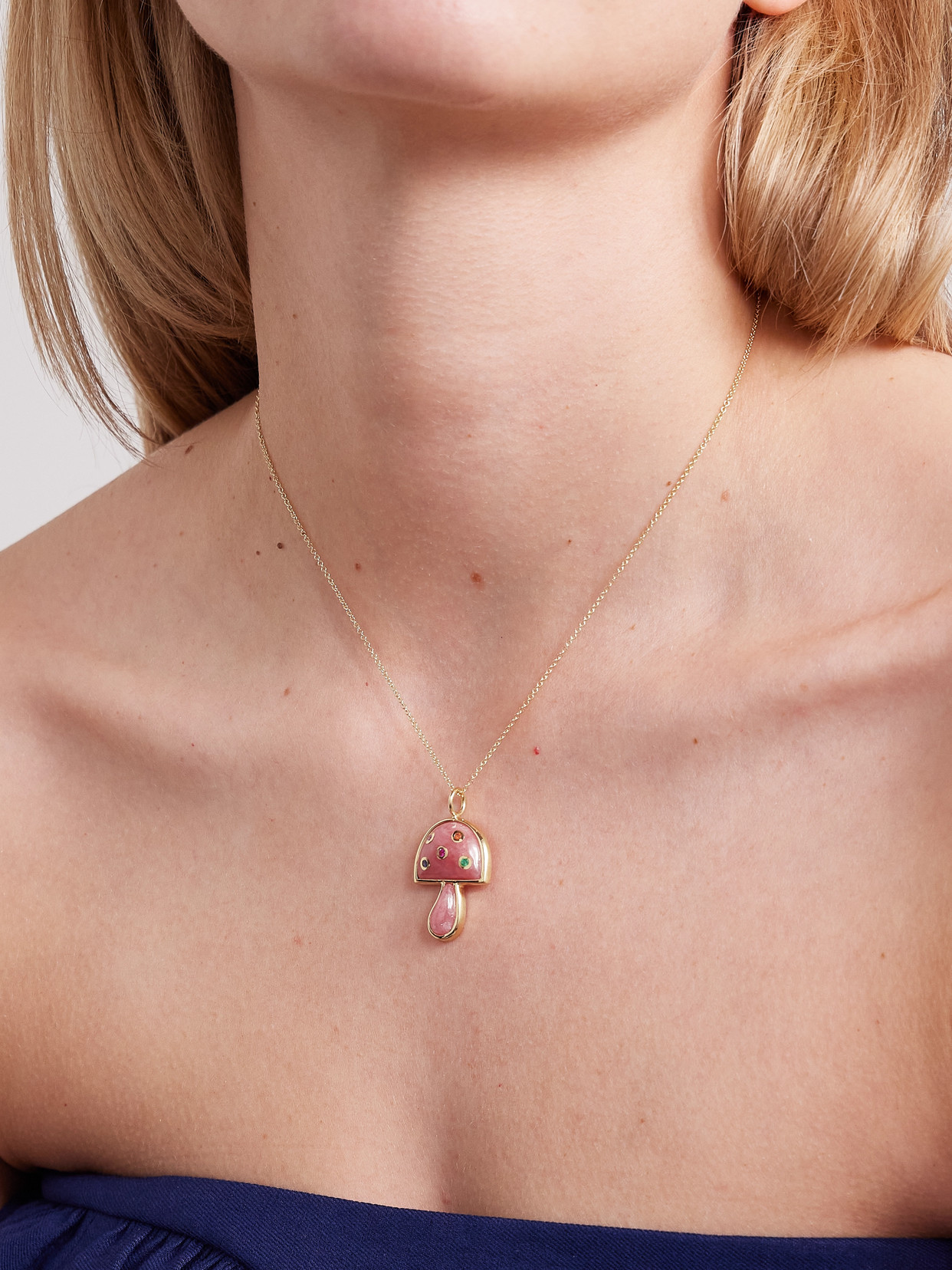 Brent Neale Small Magic Mushroom 18-karat Gold, Rhodochrosite And Sapphire Necklace In Gold