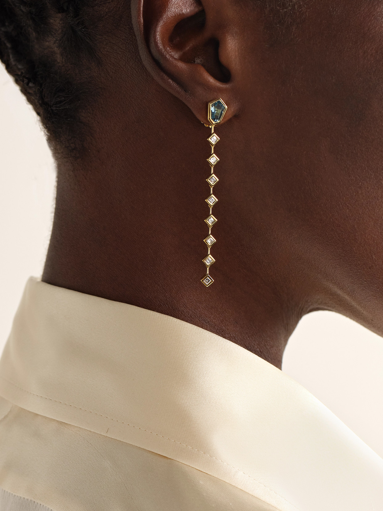 Brent Neale Kite 18-karat Gold, Topaz And Diamond Earrings In Blue