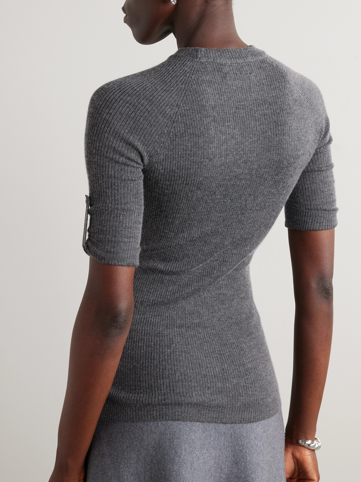 Sasuphi Ribbed Cashmere And Silk-blend Sweater In Gray