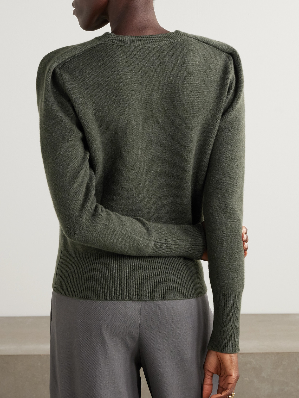 Sasuphi Cashmere Sweater In Green