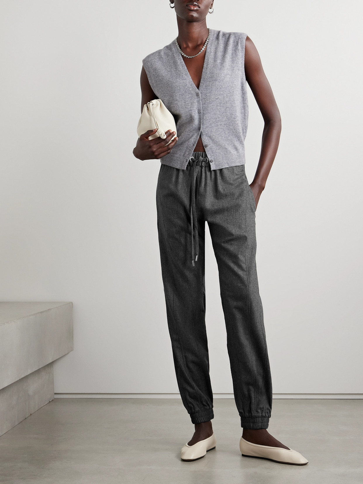 Sasuphi Valentina Stretch-wool And Cashmere-blend Tapered Track Pants In Gray