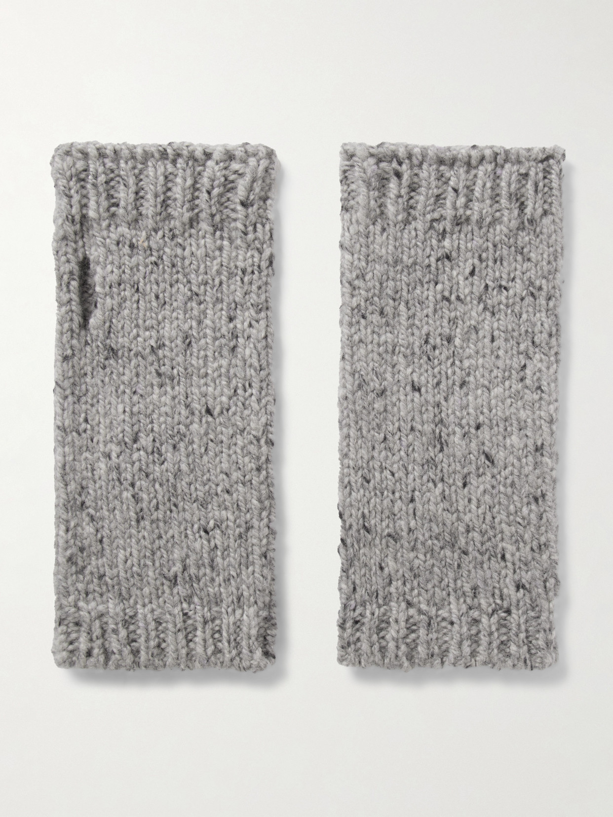 Johnstons Of Elgin Donegal Cashmere Wrist Warmers In Grey