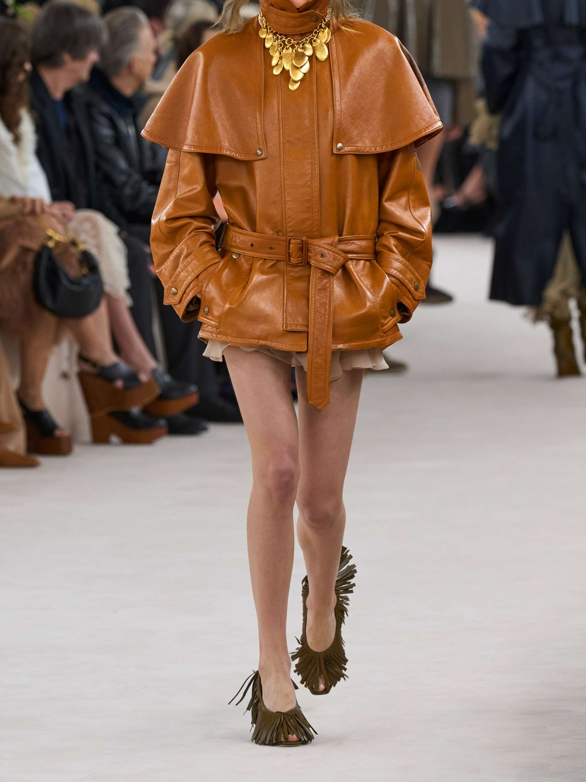 CHLOÉ 