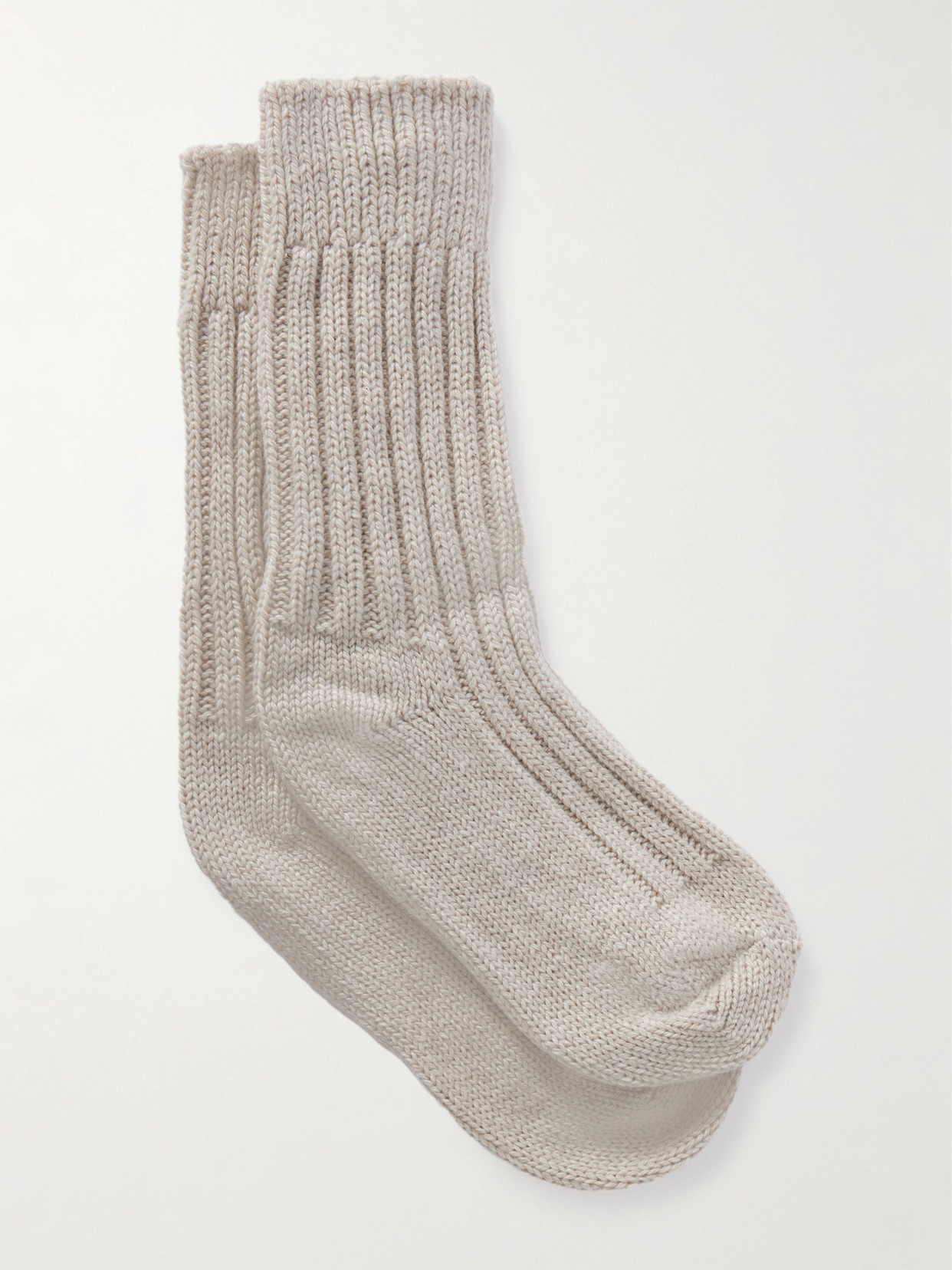 The Elder Statesman Yosemite Ribbed Cashmere Socks In Gray