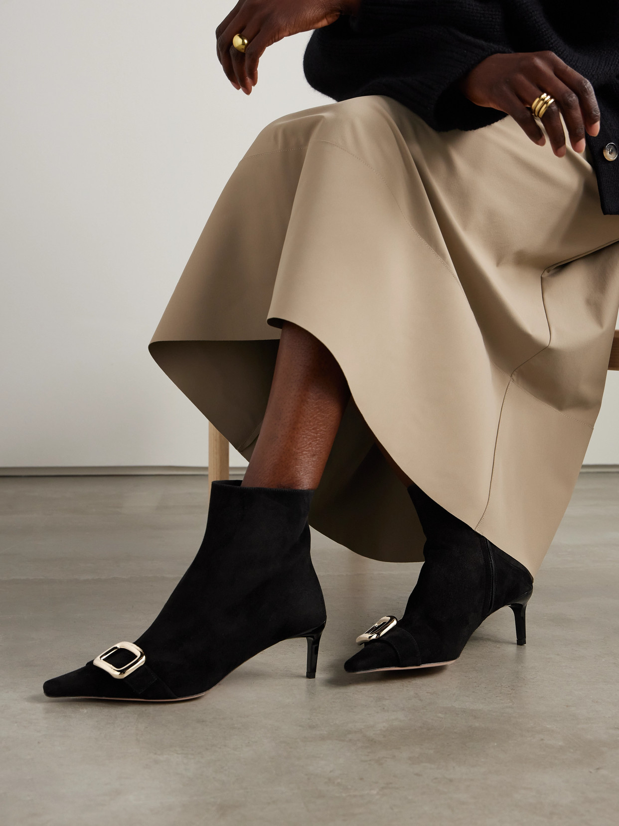 Roger Vivier Women Choc Bootie 55 In Black